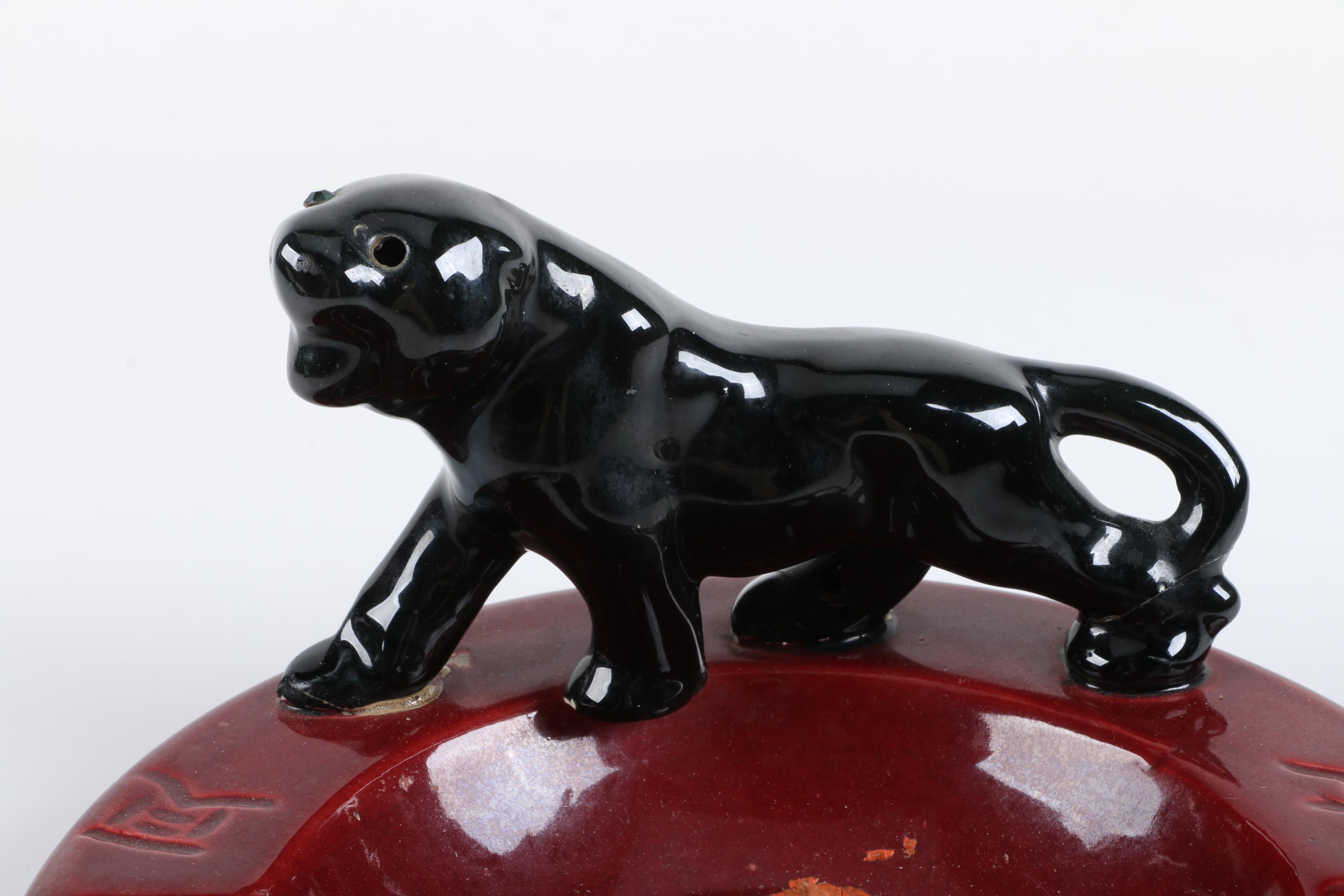 Vintage Ceramic Ash Receivers Featuring Royal Haeger