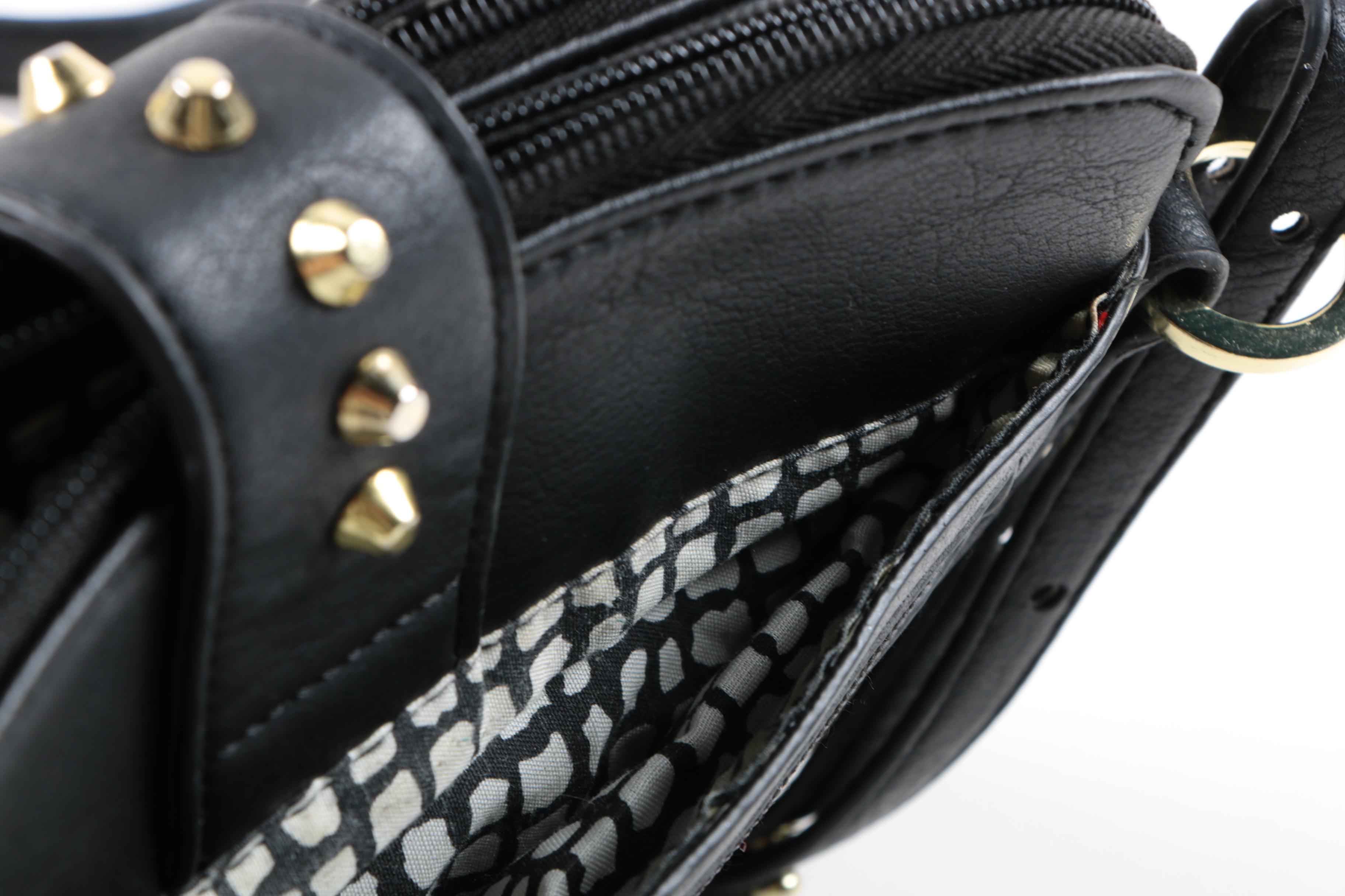 Pouchee Black Leather Crossbody Purse