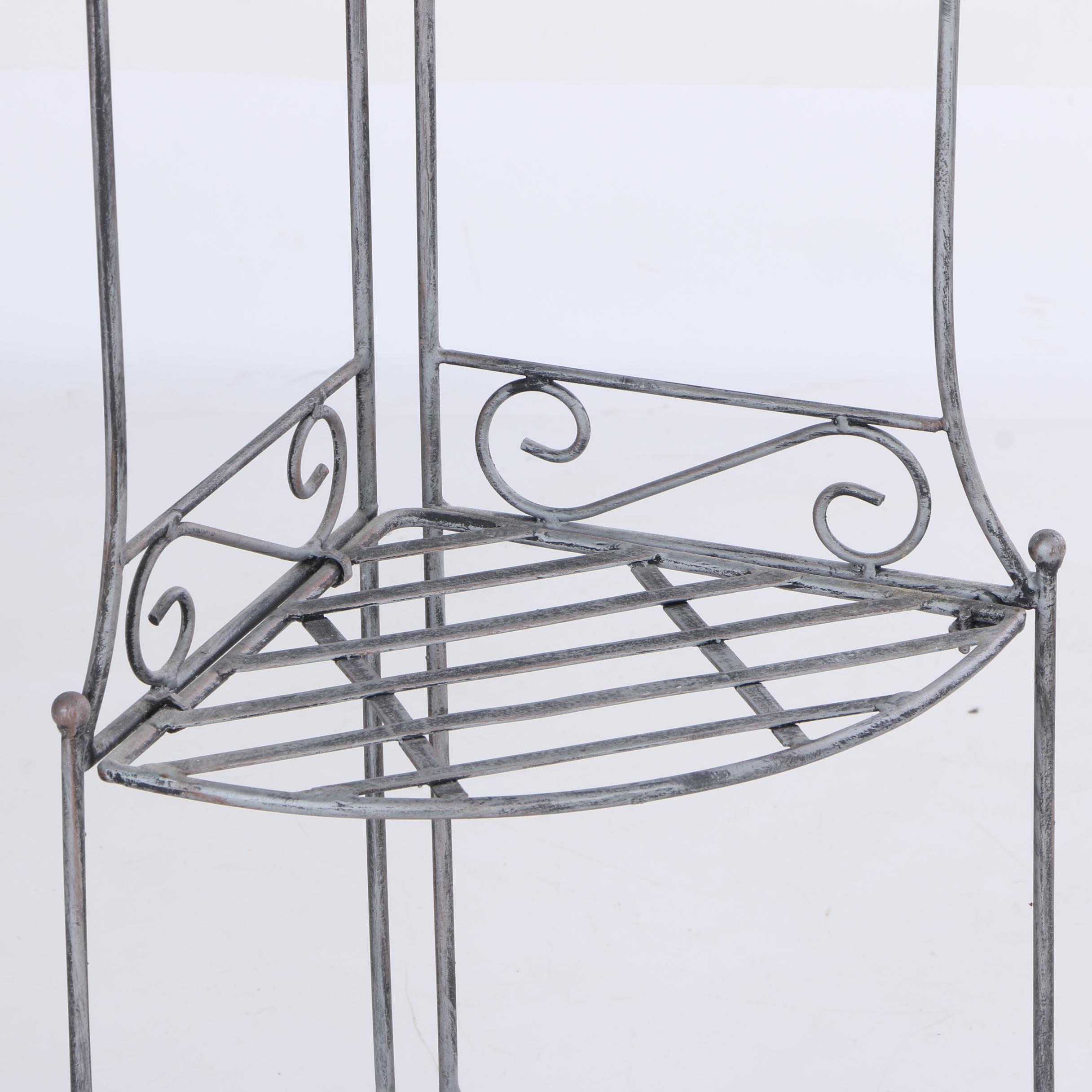 Metal Corner Etagere