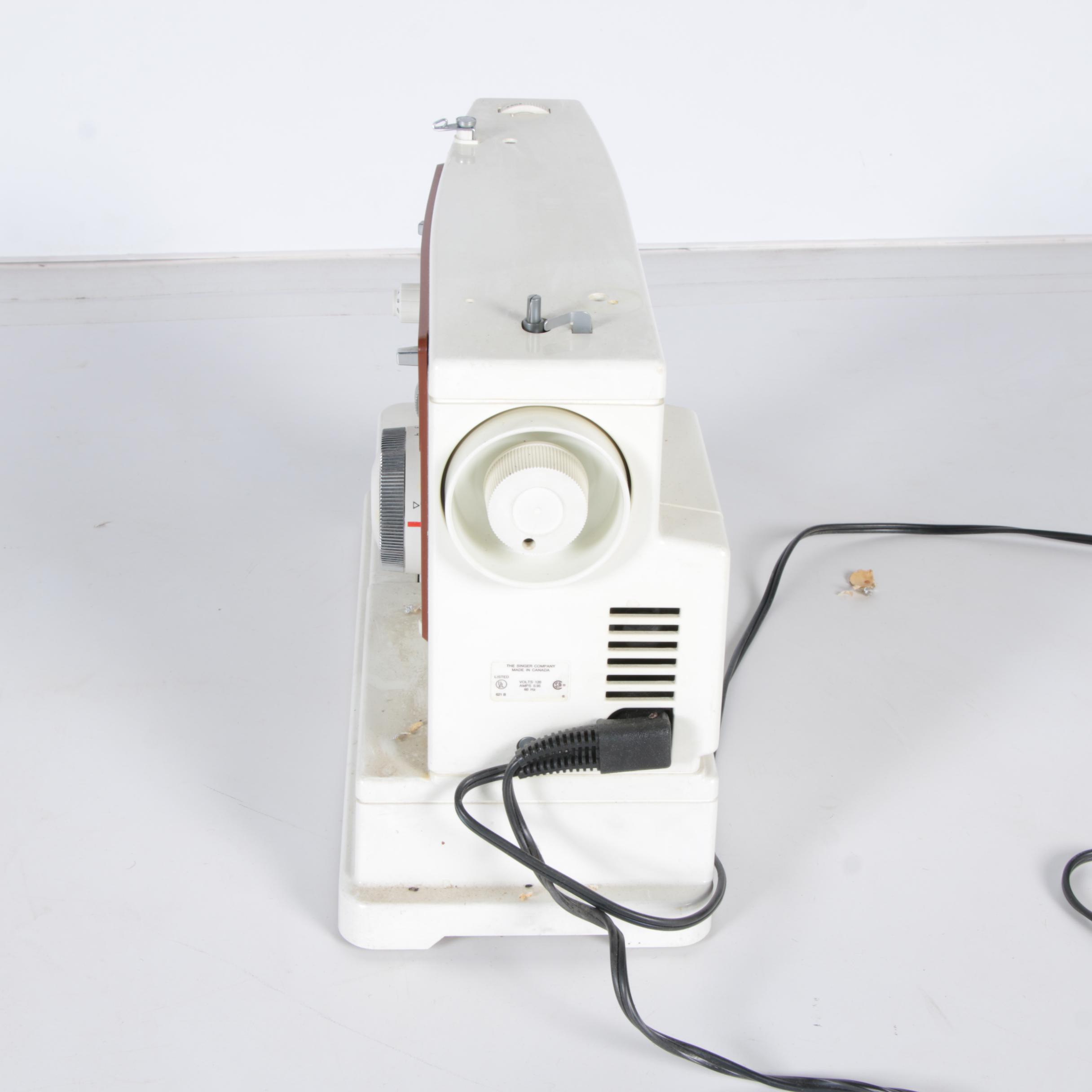 Vintage Singer 6106 Sewing Machine with Accessories