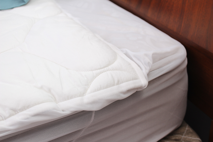 Mid Century Modern Stained Walnut Queen Size Bed Frame and Bedding