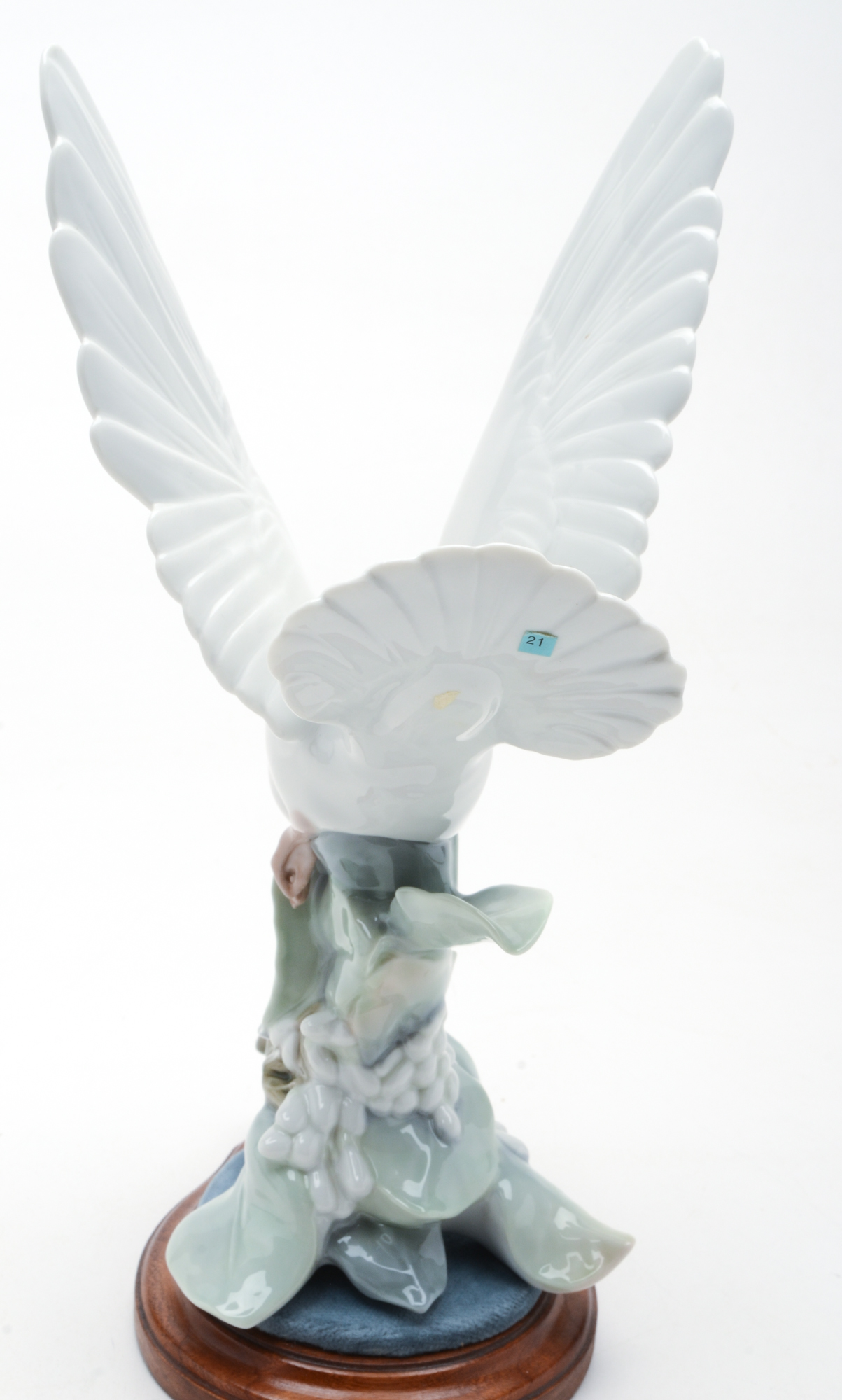 Lladro White "Turtle Dove" Figurine in Box