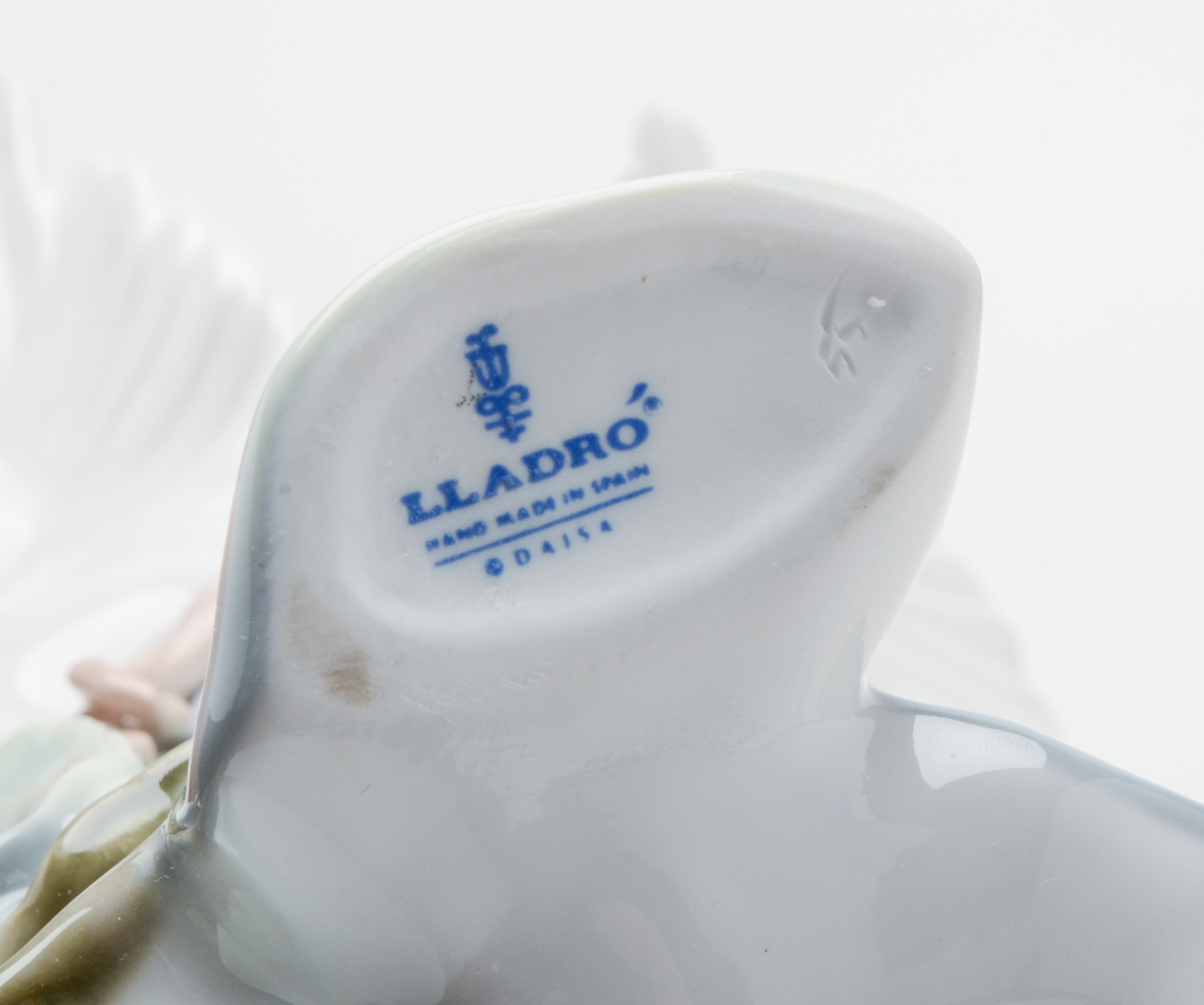 Lladro White "Turtle Dove" Figurine in Box