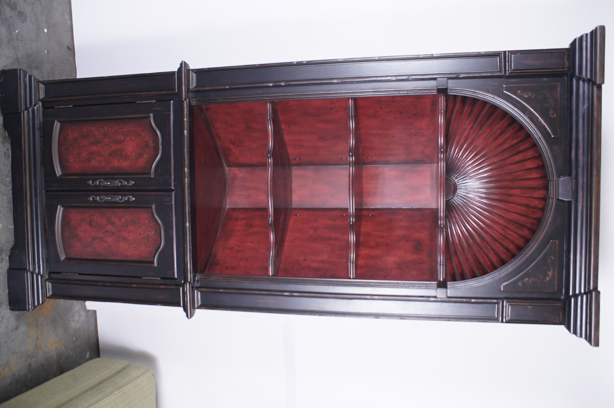 Colonial Style Shell Carved Painted Corner Cabinet by Hooker Furniture