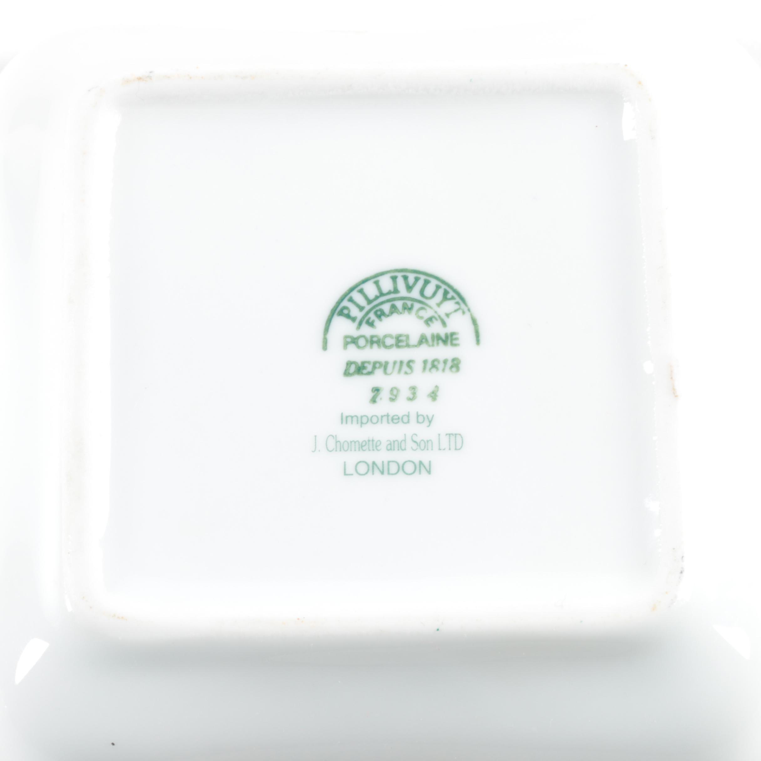 Porcelain and Glass Ash Receivers