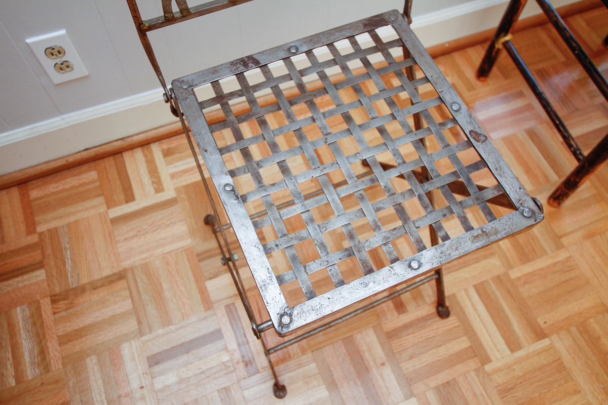 Metal Folding Chair with Animal Motif