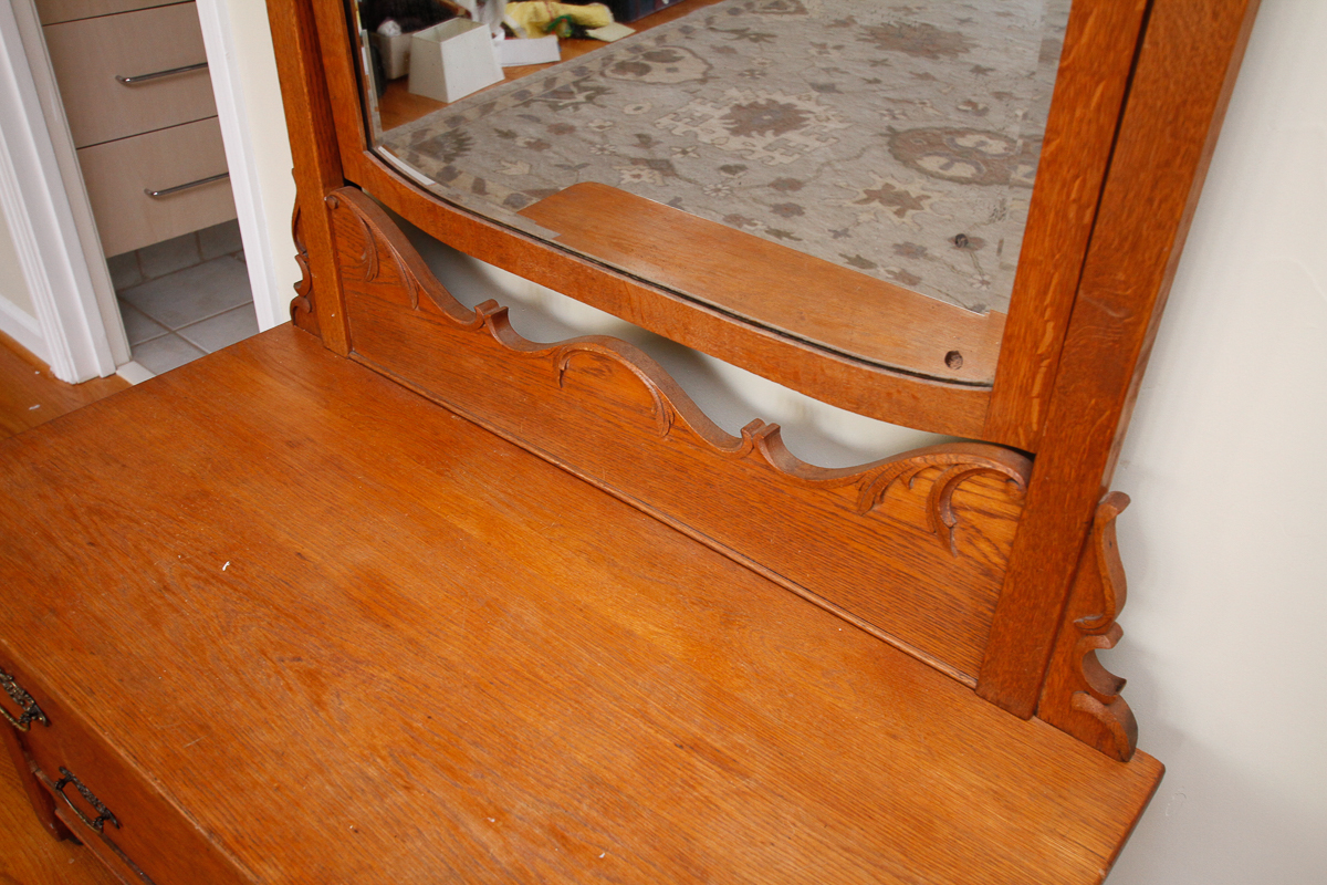 Vintage Victorian Style Oak Chest of Drawers with Mirror