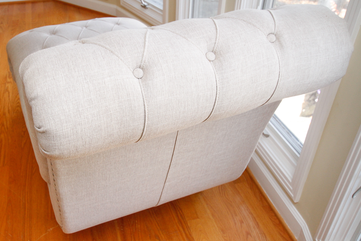 Contemporary Chaise Lounge