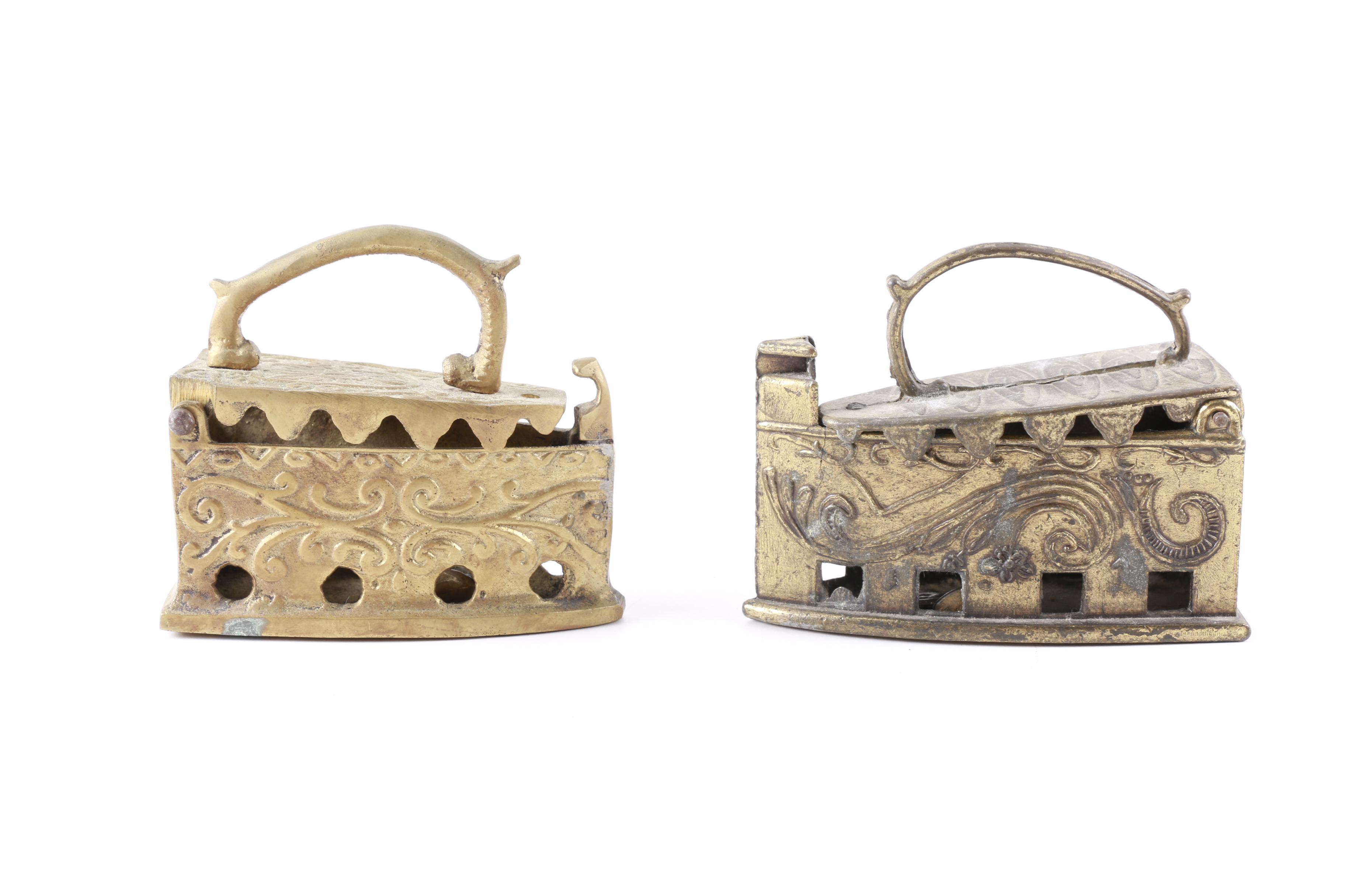 Vintage Sad  and Charcoal Irons