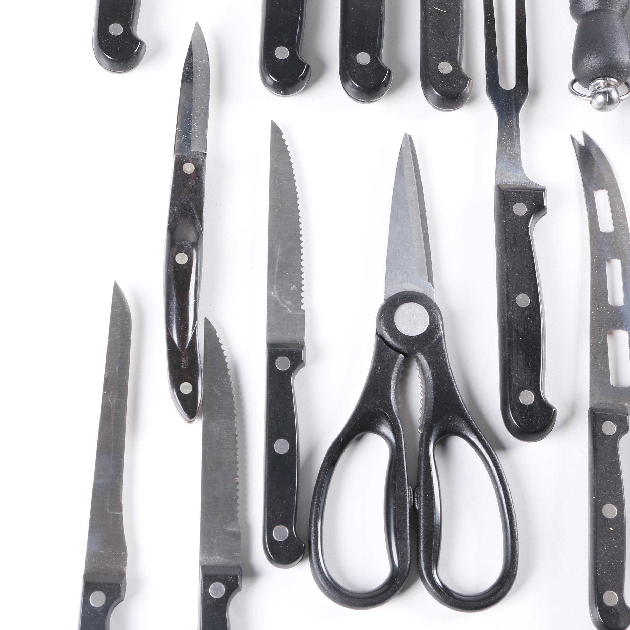 Basic Essentials Knives and Knife Block