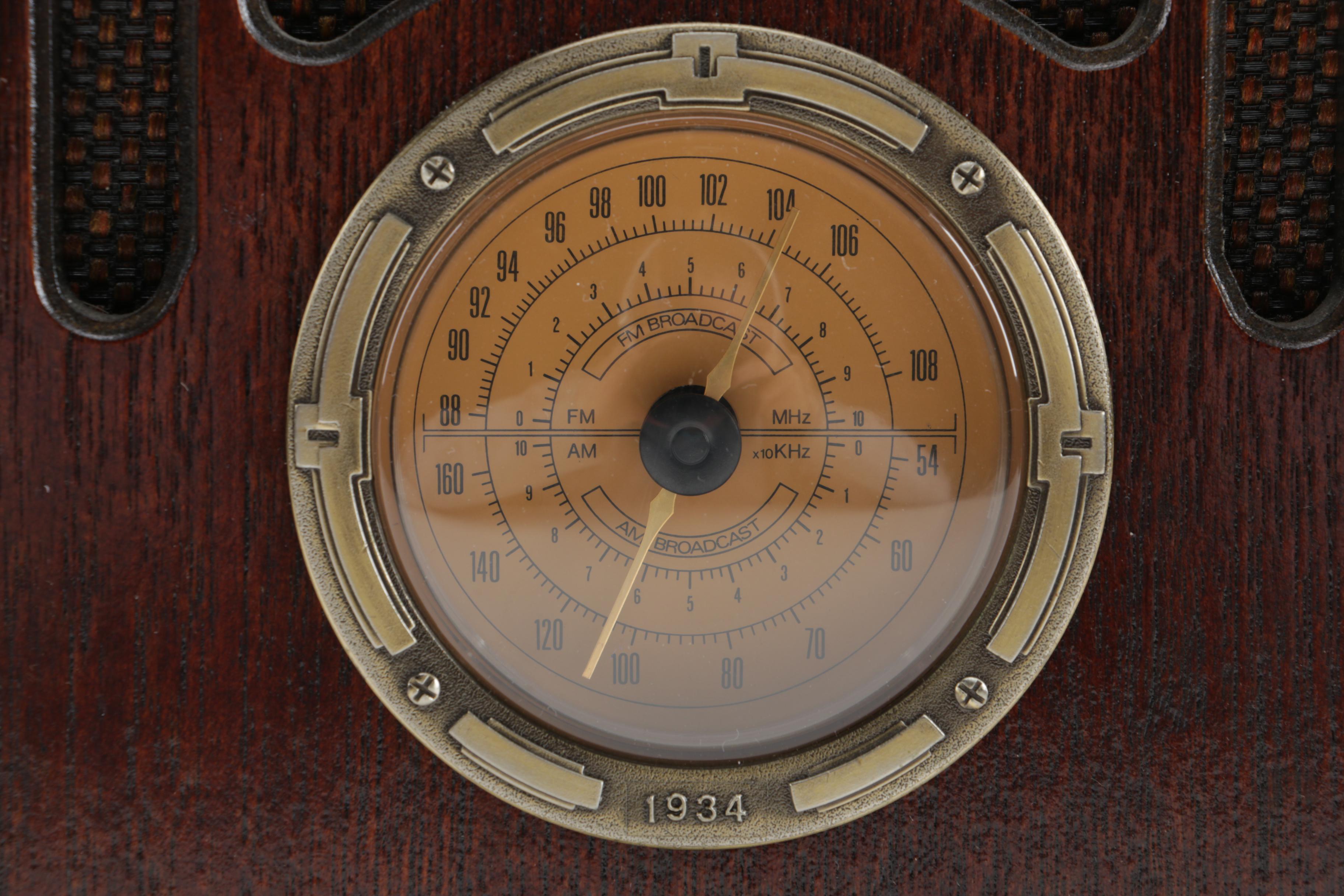 Thomas "America Series 1923" Reproduction Collector's Edition Radio