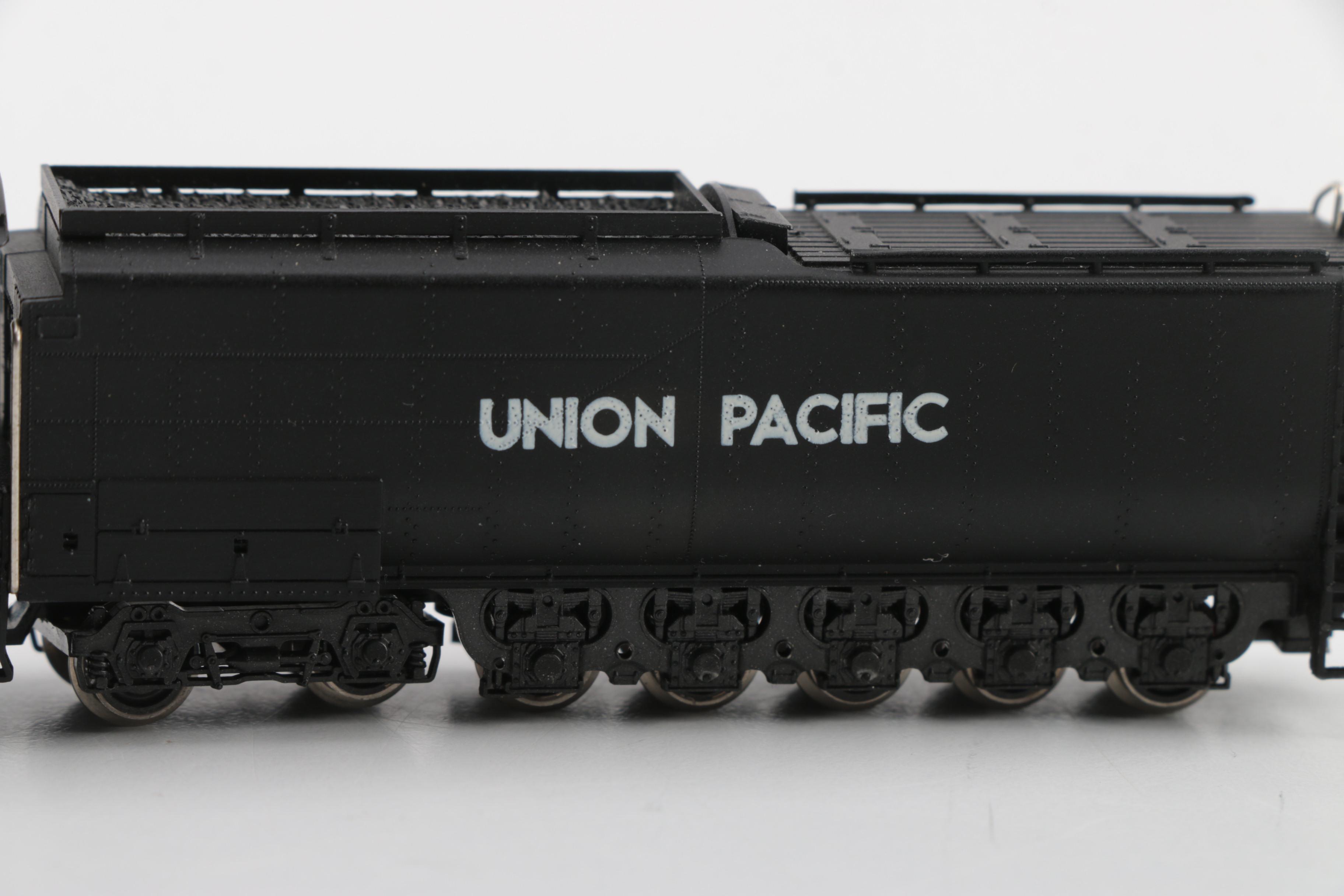 Rivarossi Union Pacific "Big Boy" Steam Locomotive and Tender
