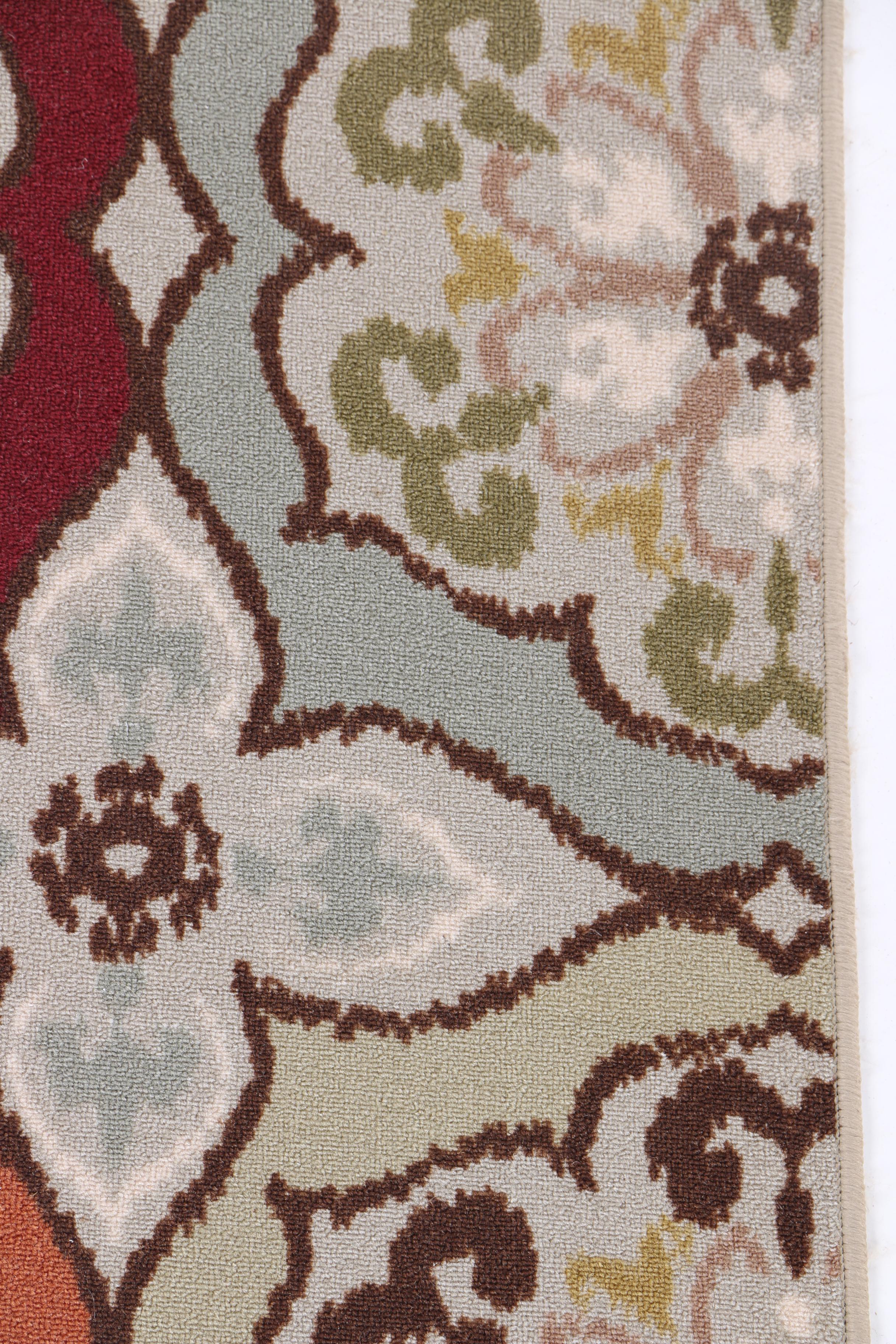 Power-Loomed Oriental Weavers "Elaine" Area Rug