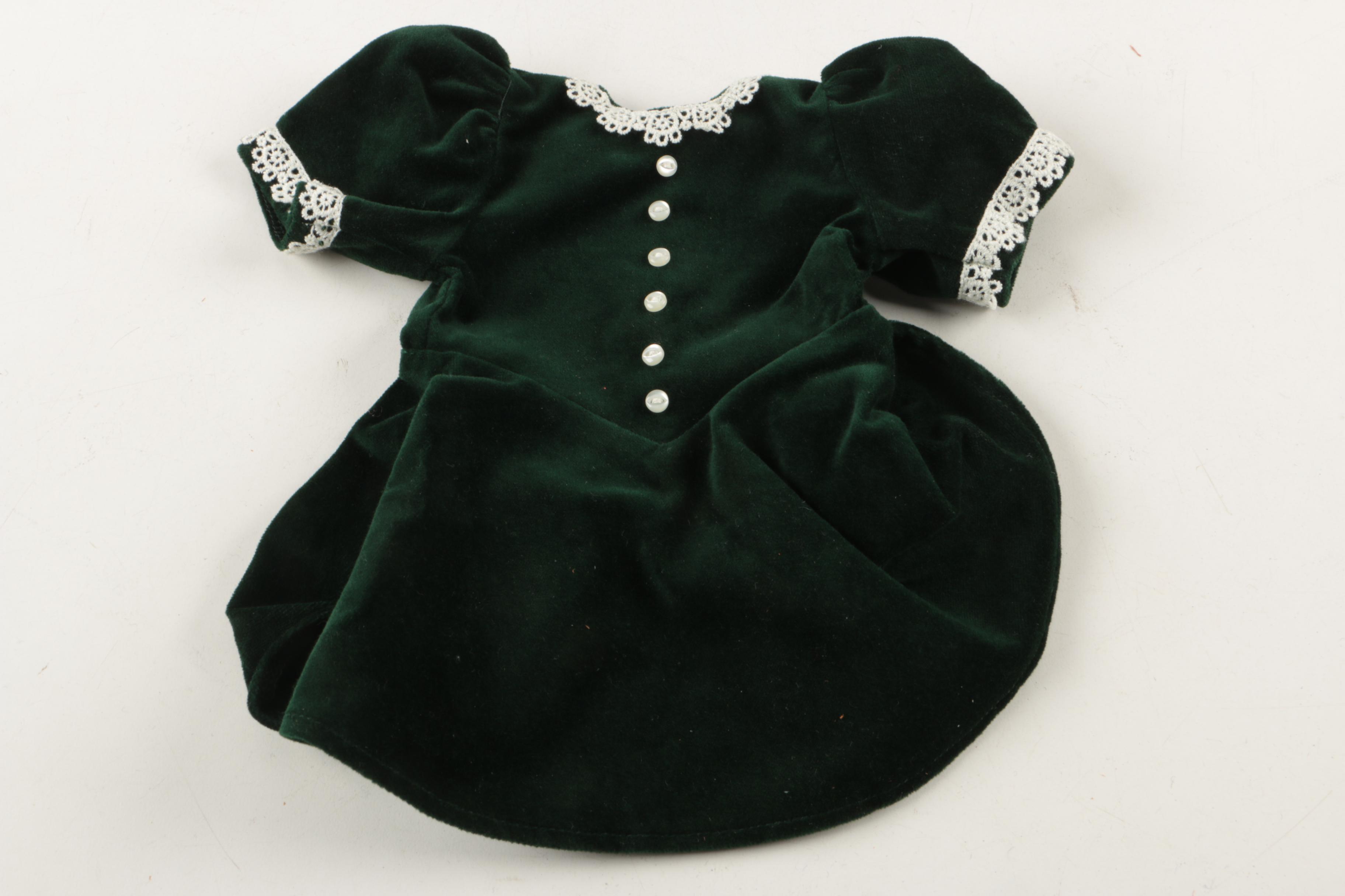 Pleasant Company's "Molly" American Girl Doll