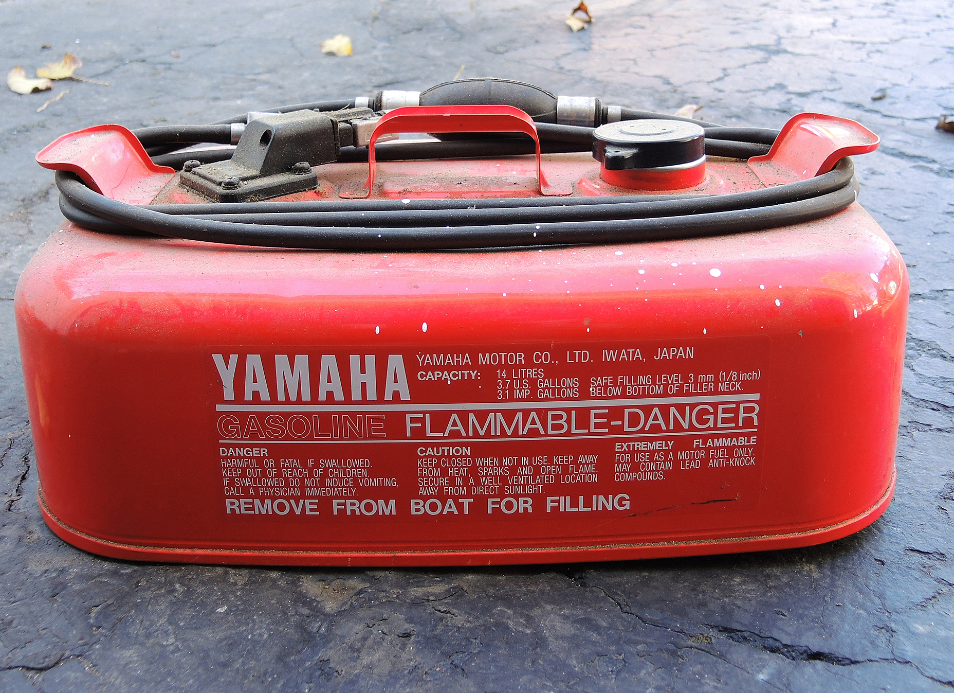 Pisces by Zodiac Boat 131 With Yamaha Motor and Accessories