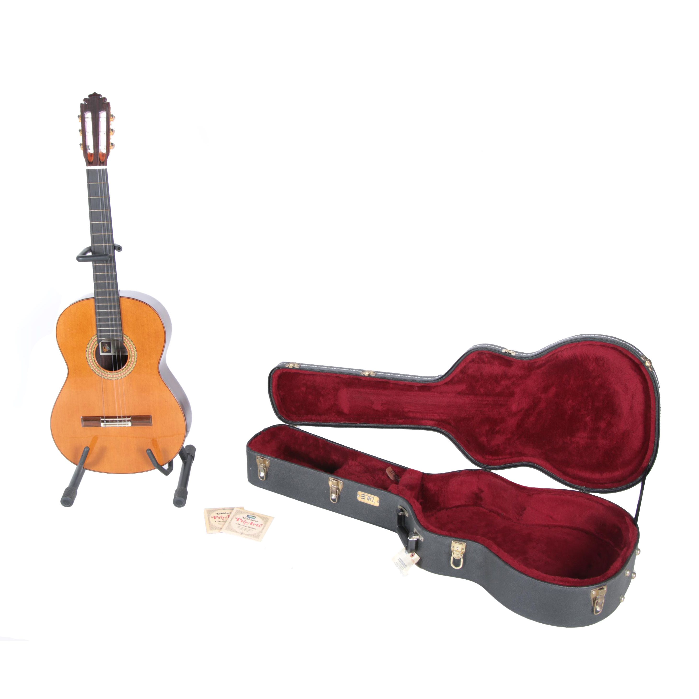 Manuel Rodriguez e Hijos Model C Classical Style Acoustic Guitar and Case