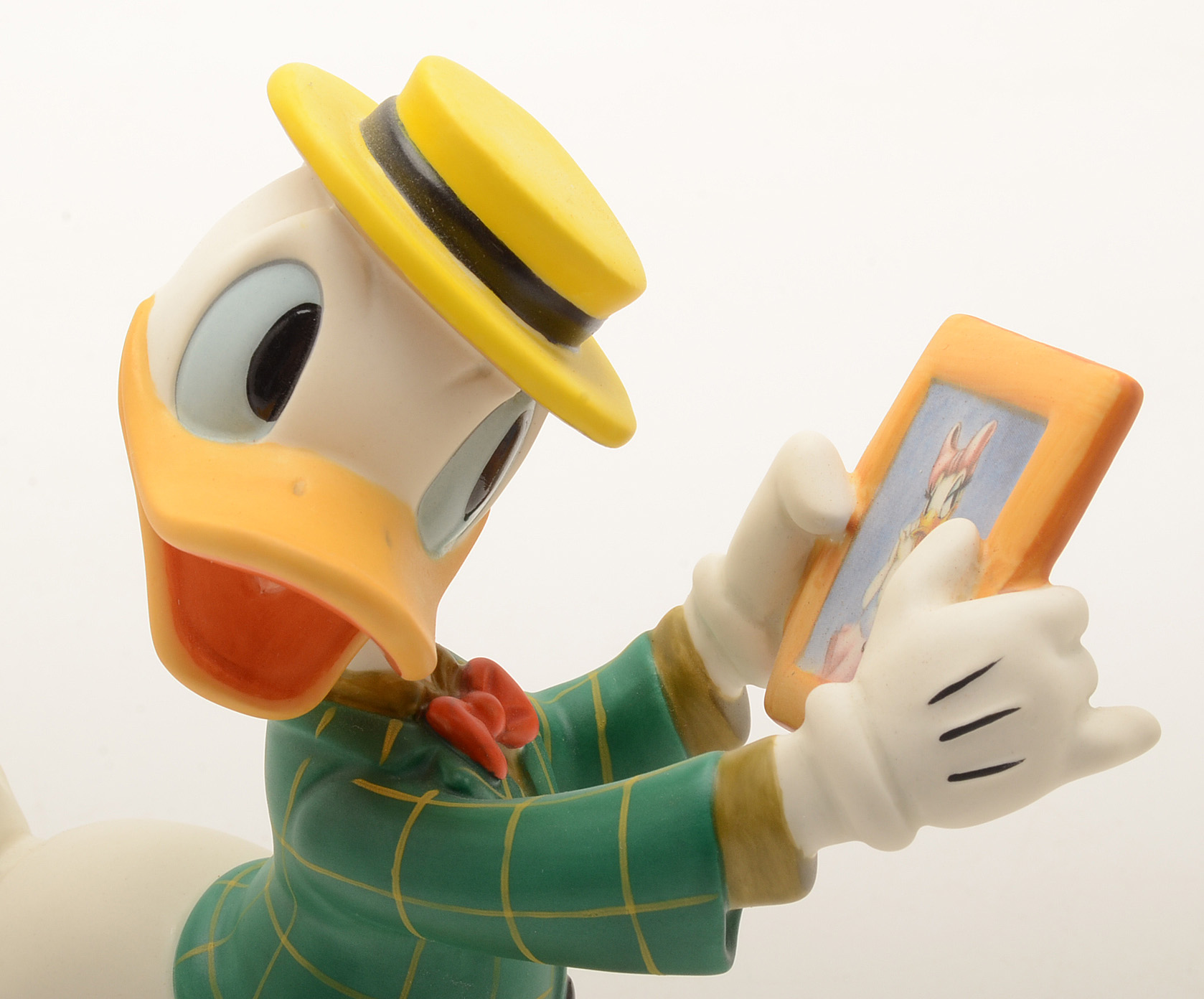 Walt Disney Collection "Mr Duck Steps Out" Figure