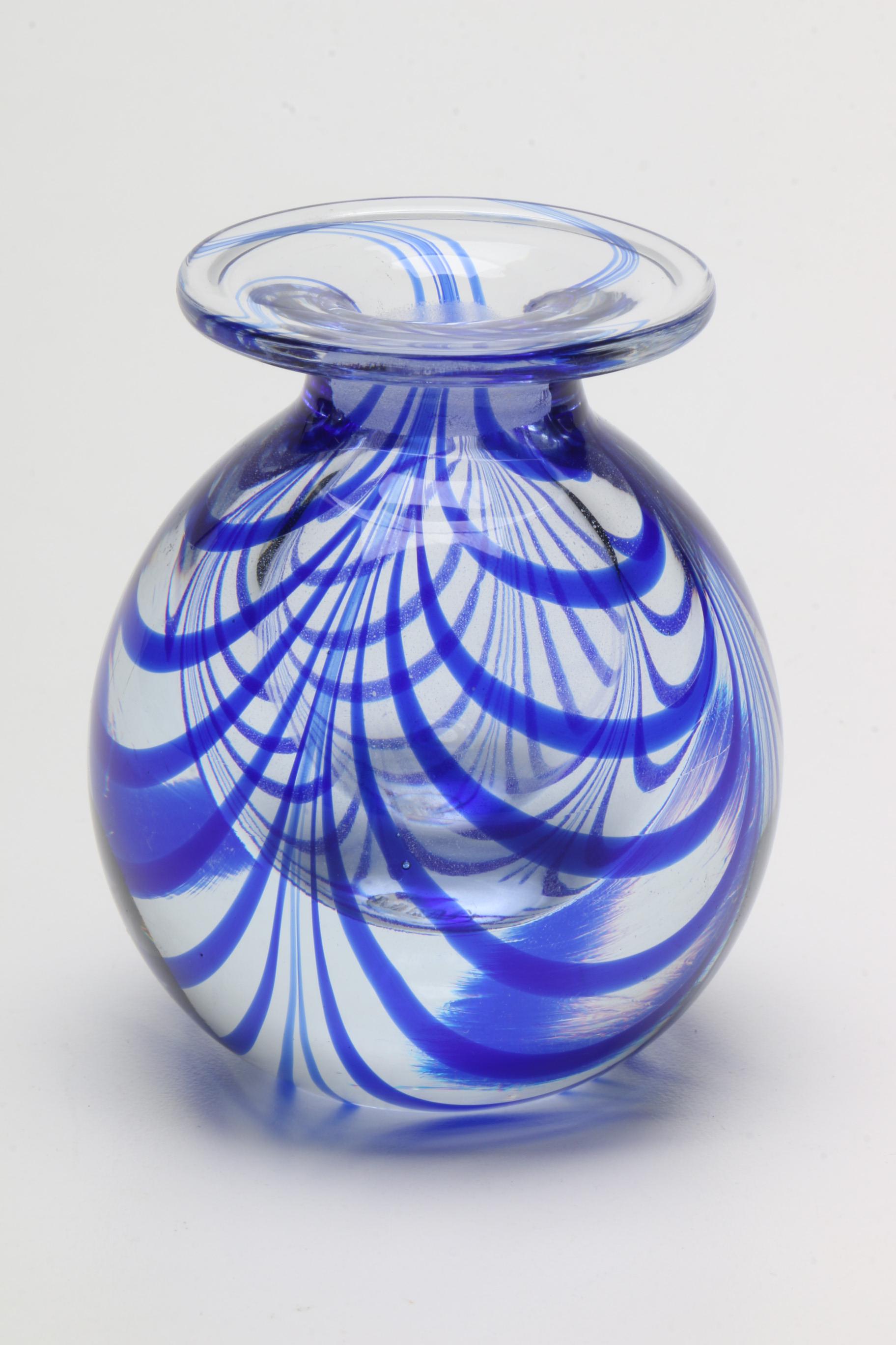 Metropolitan Museum of Art Cobalt Swirled Art Glass Vase