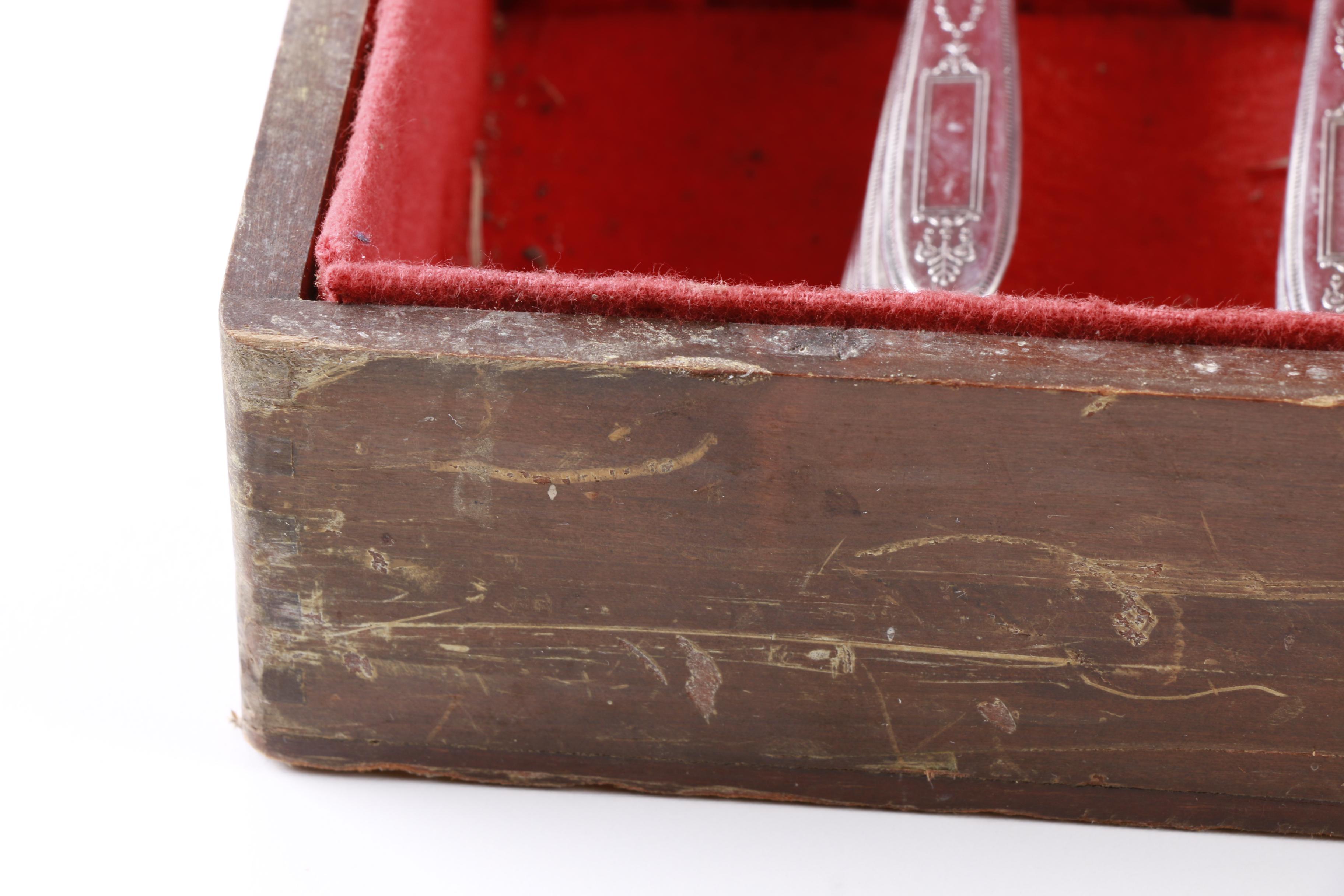 Oneida Community "Grosvenor" Silver-Plated Flatware