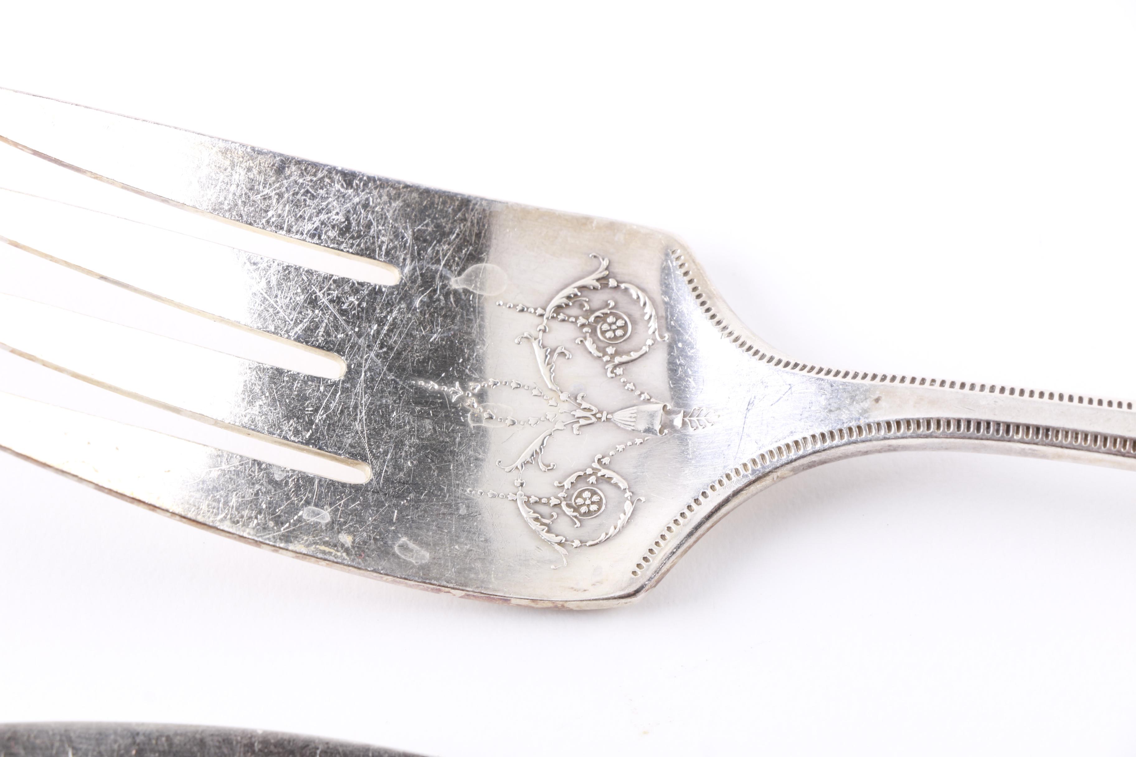 Oneida Community "Grosvenor" Silver-Plated Flatware