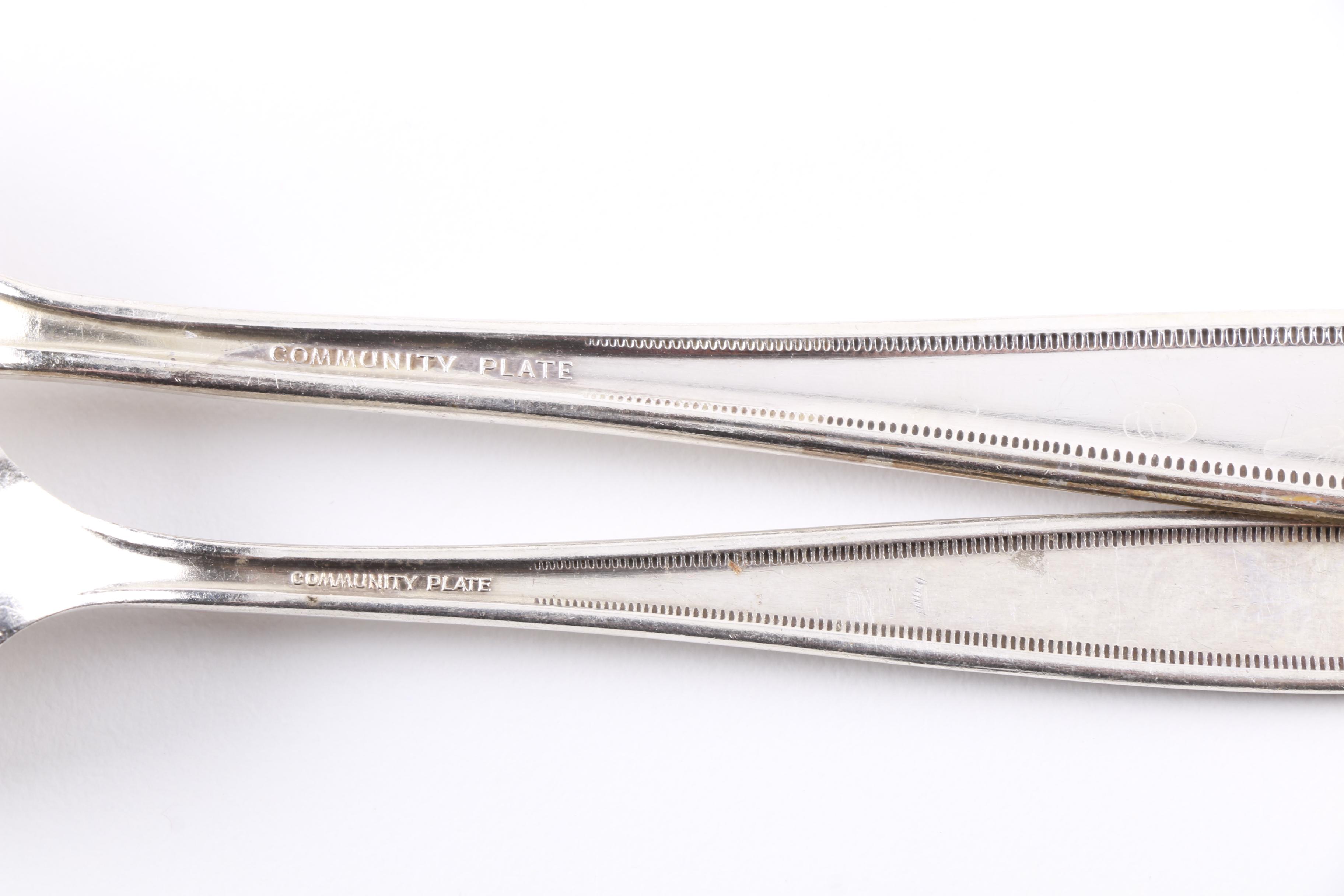 Oneida Community "Grosvenor" Silver-Plated Flatware