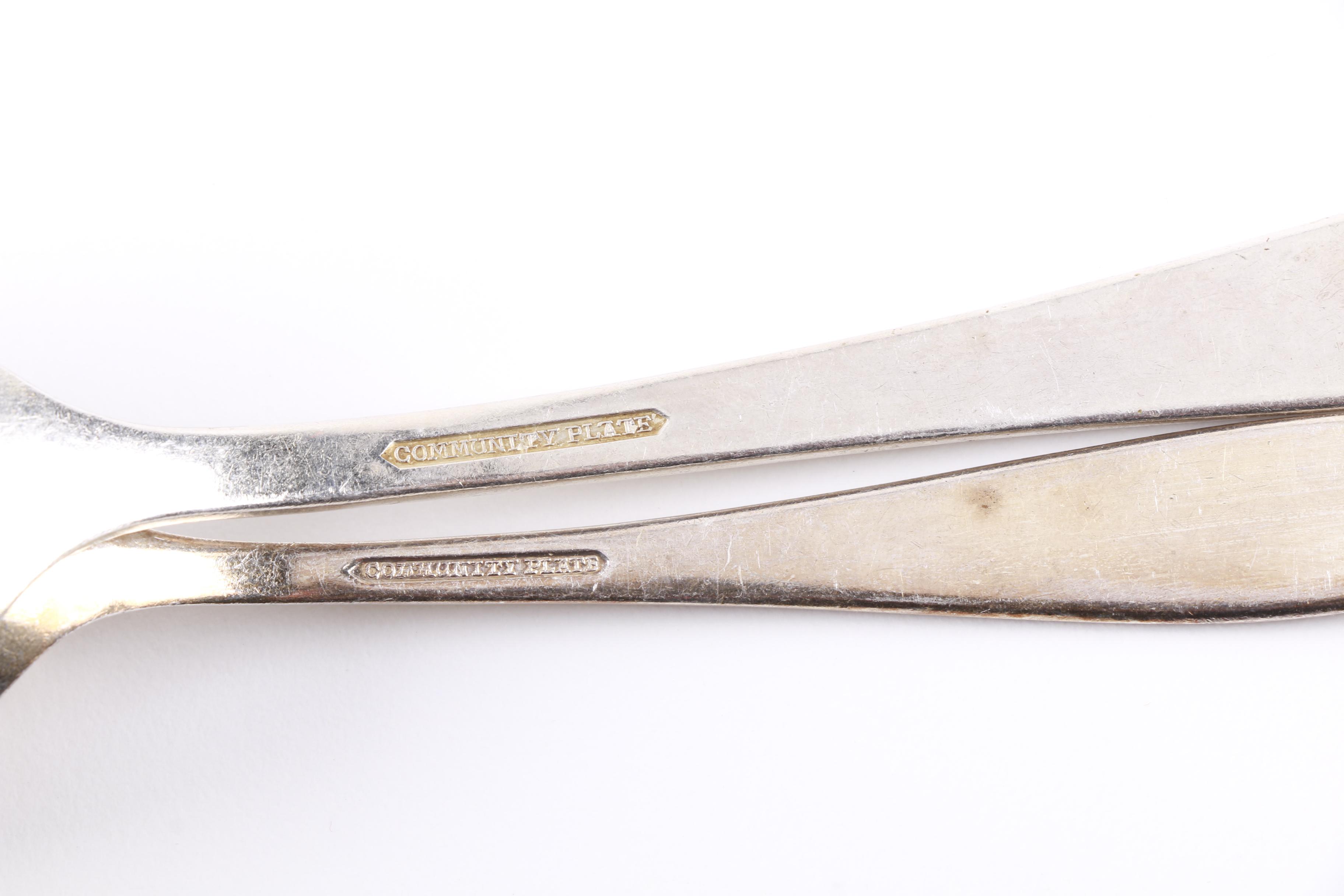 Oneida Community "Grosvenor" Silver-Plated Flatware