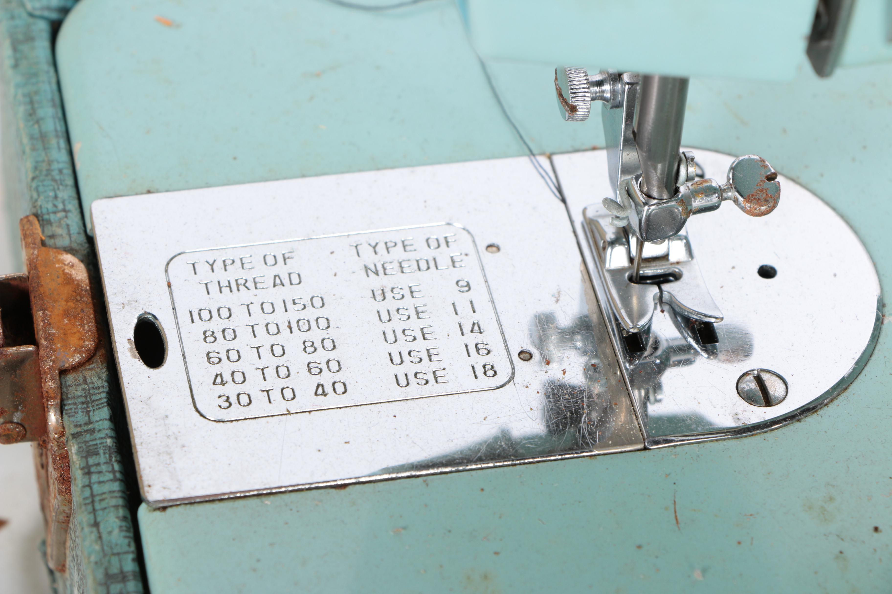 Spiegel "Vogue Stitch" Sewing Machine