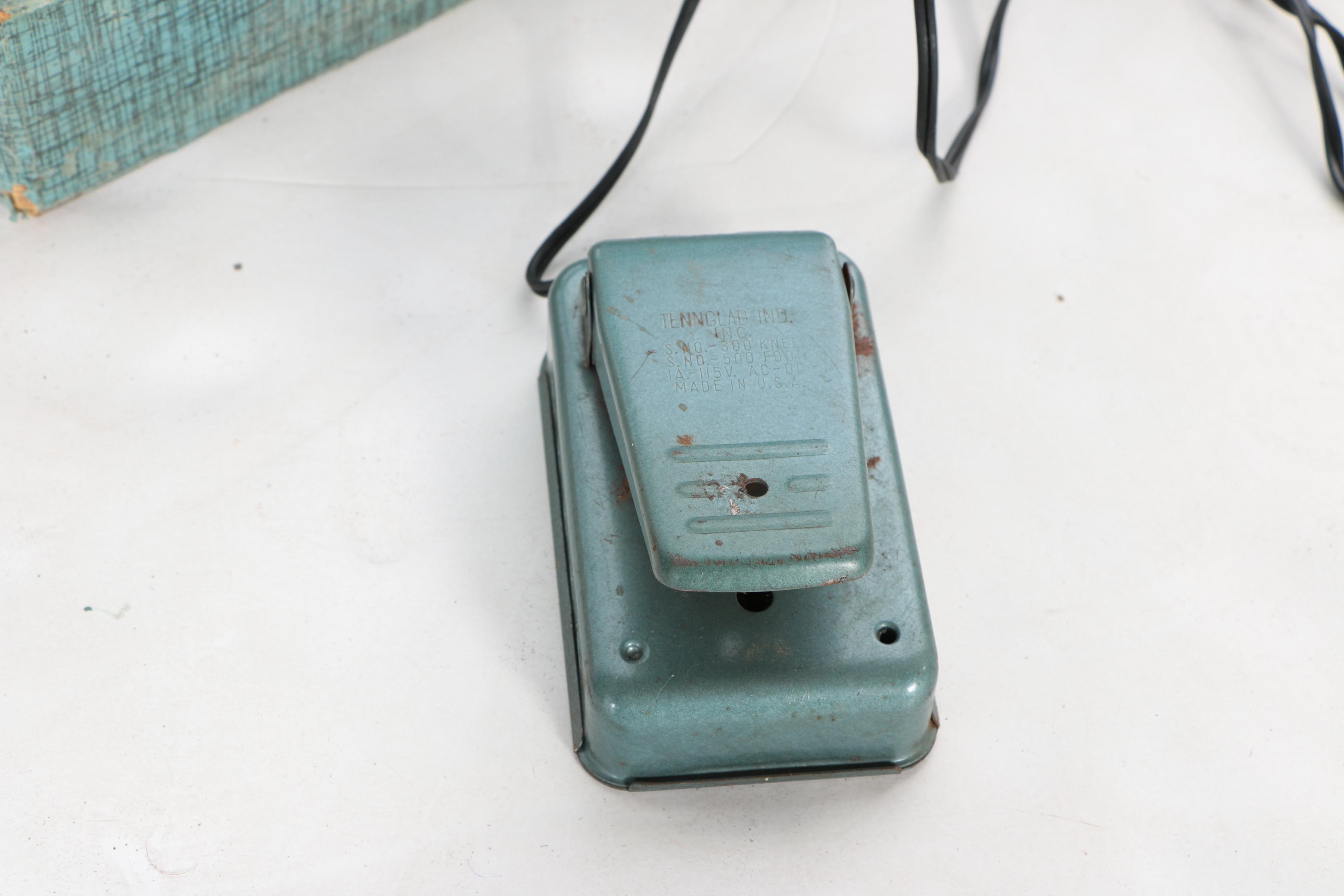 Spiegel "Vogue Stitch" Sewing Machine