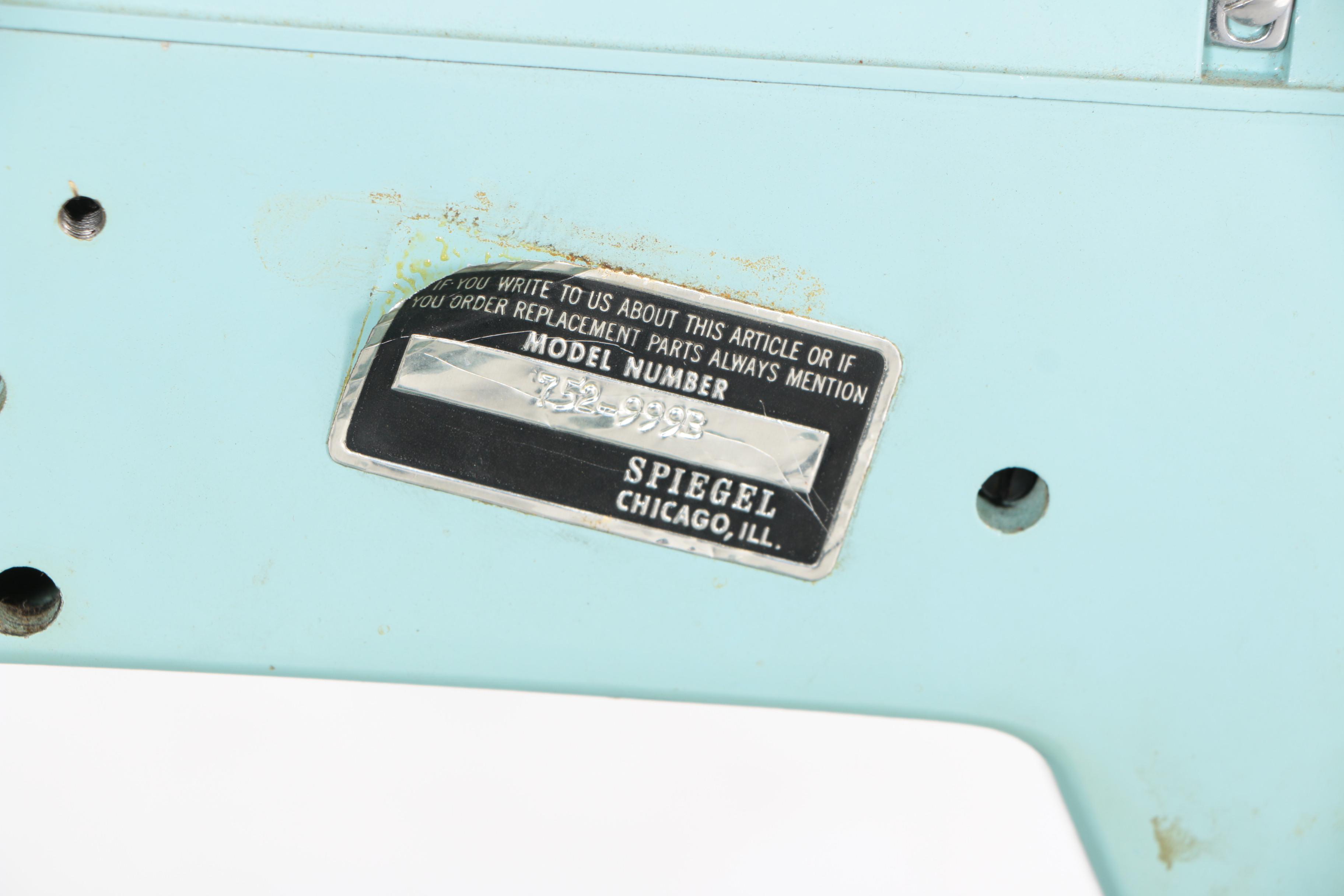 Spiegel "Vogue Stitch" Sewing Machine