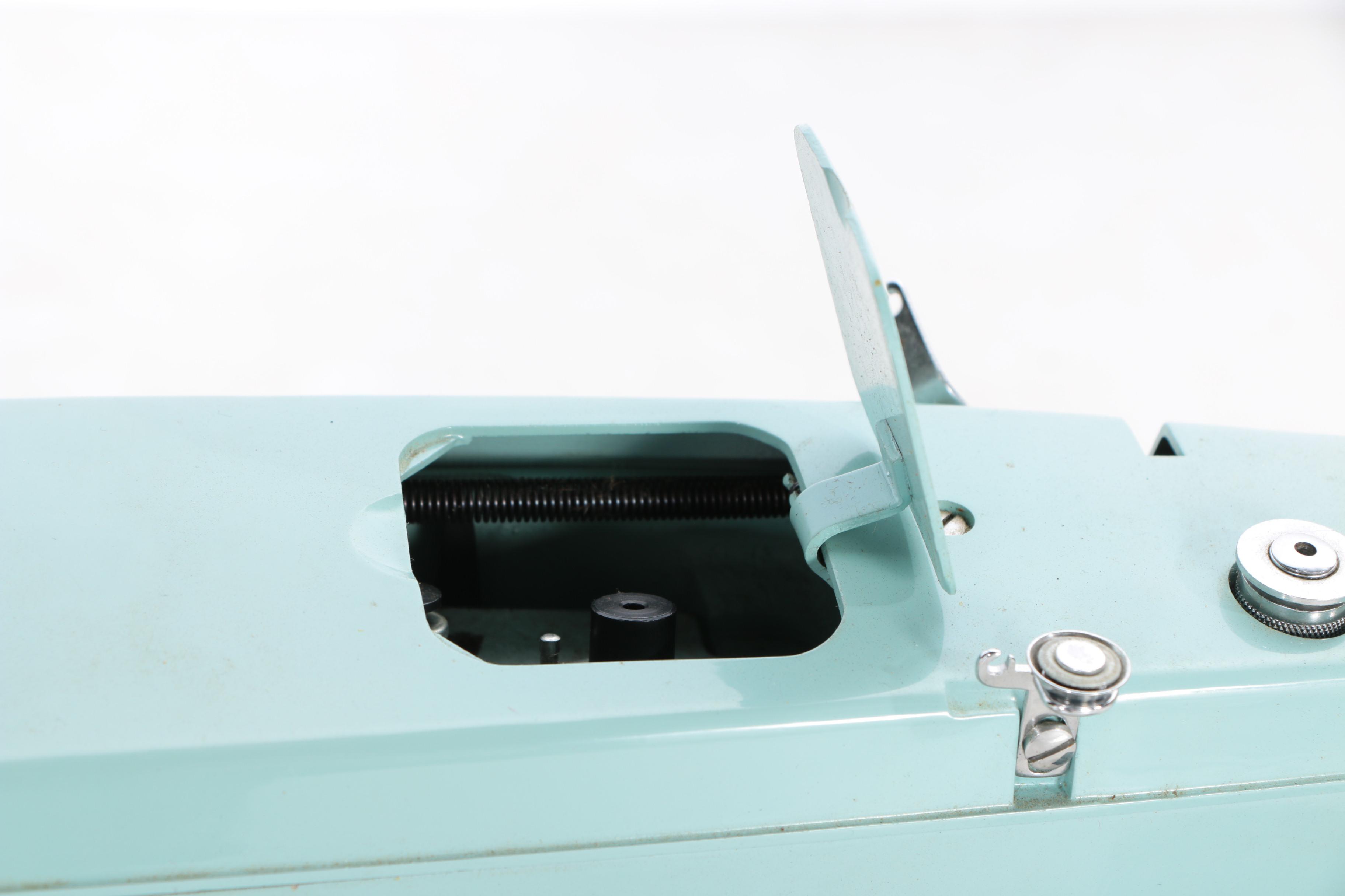 Spiegel "Vogue Stitch" Sewing Machine