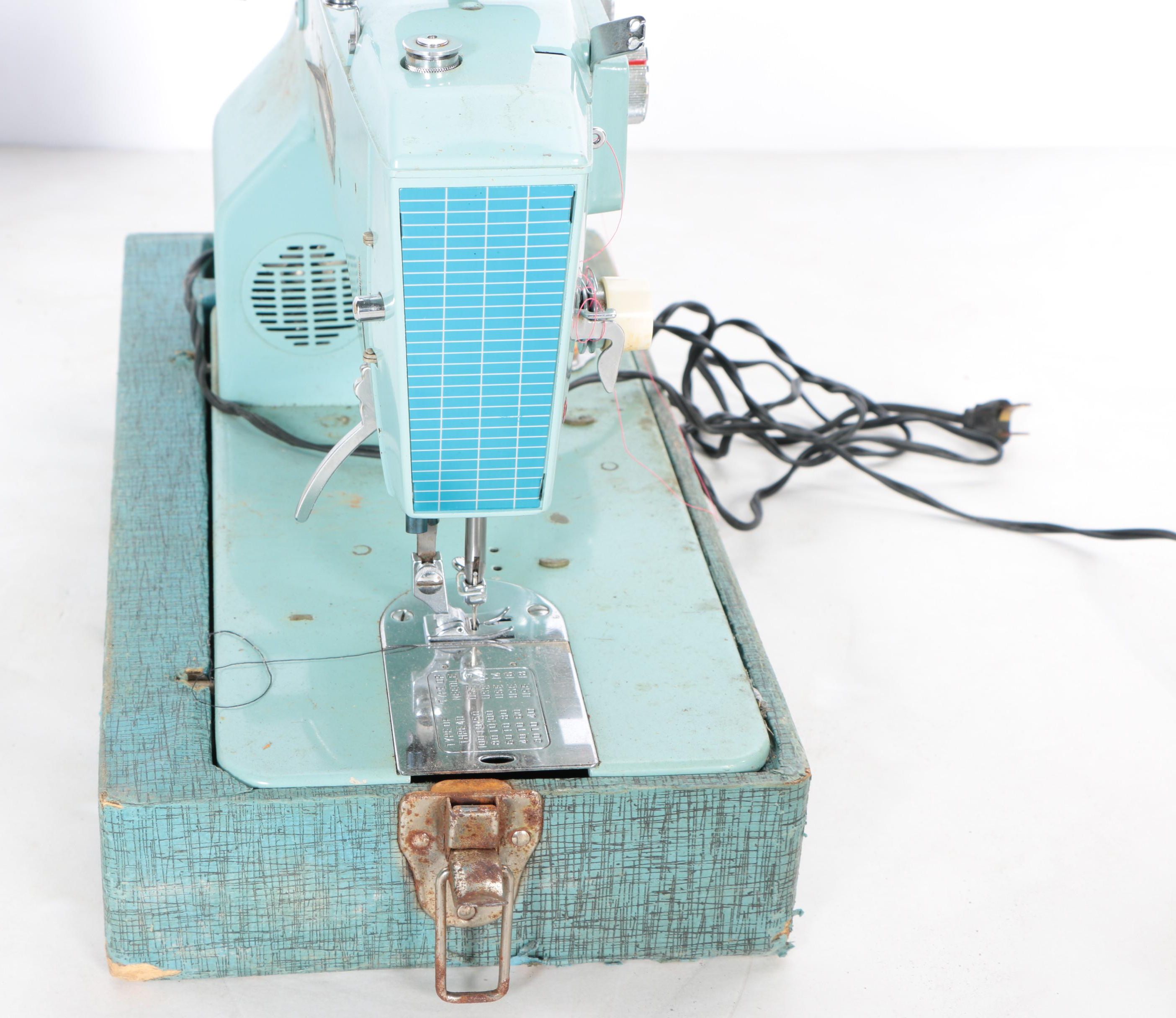 Spiegel "Vogue Stitch" Sewing Machine