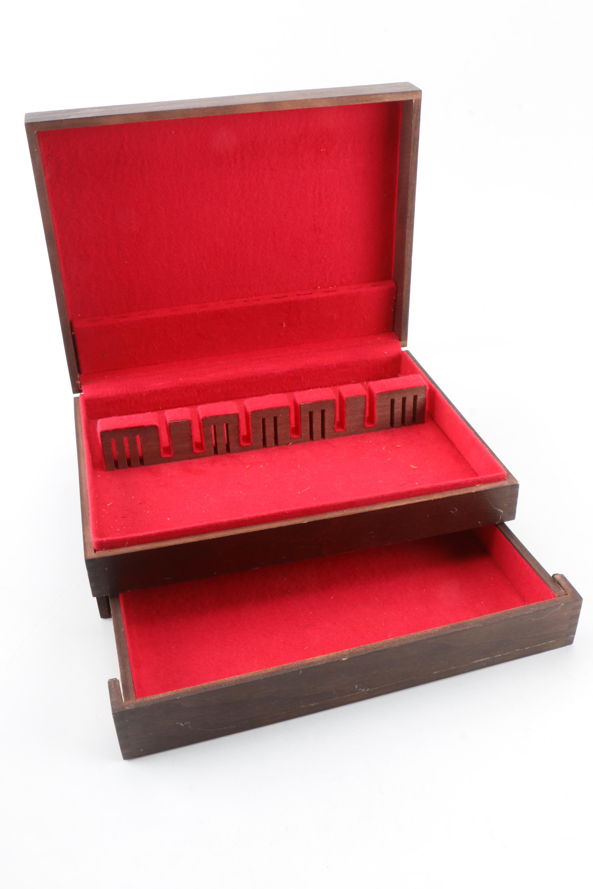 Ekco Enterna "Colonial Richmond" Stainless Steel Flatware and Additional Knives