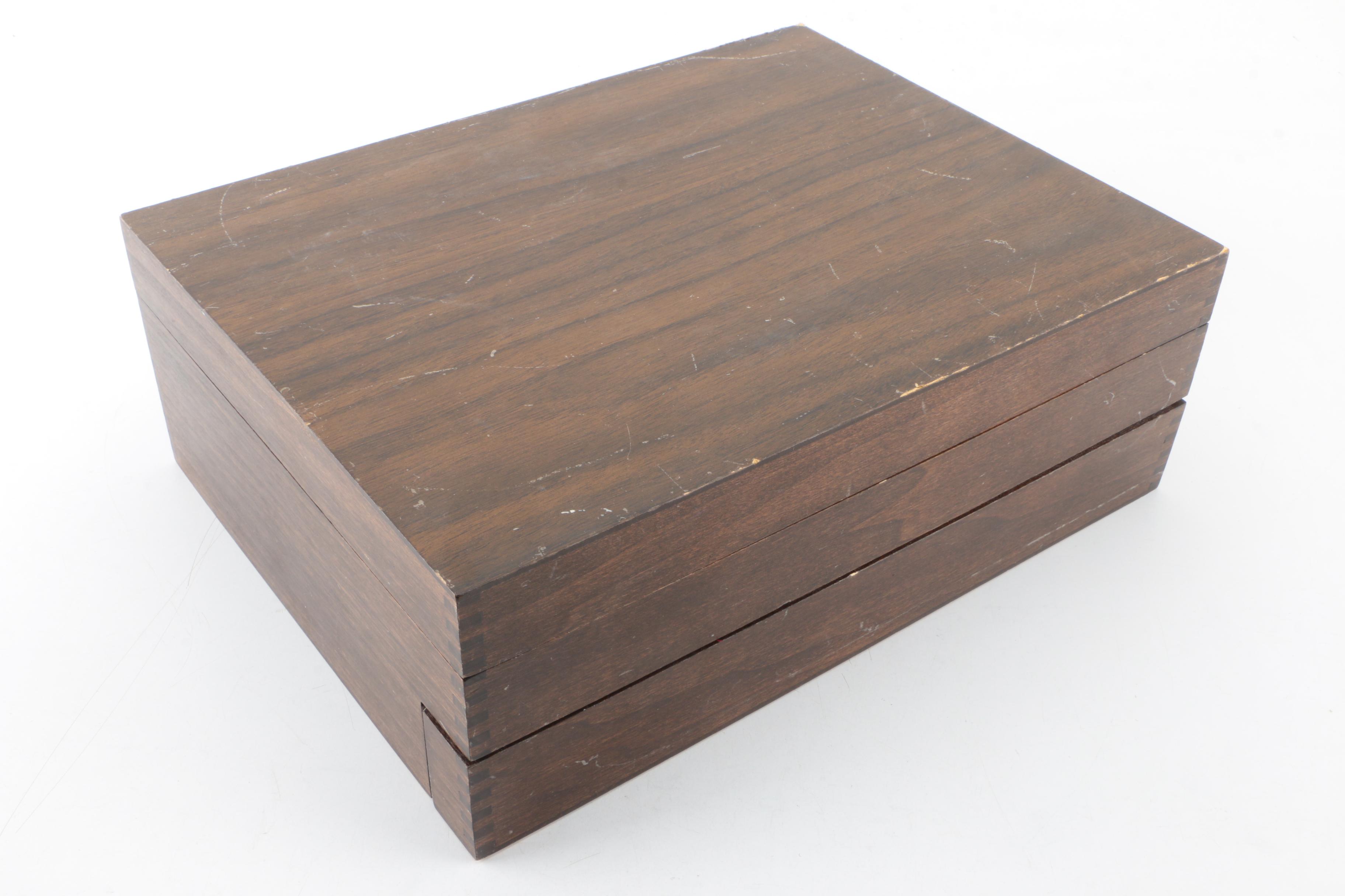 Ekco Enterna "Colonial Richmond" Stainless Steel Flatware and Additional Knives