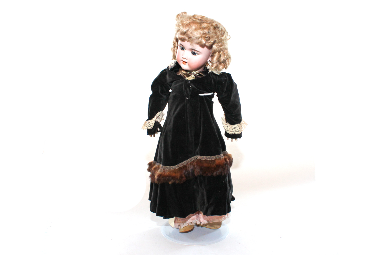 Heubach, Walkure, and Handwerk Porcelain Dolls
