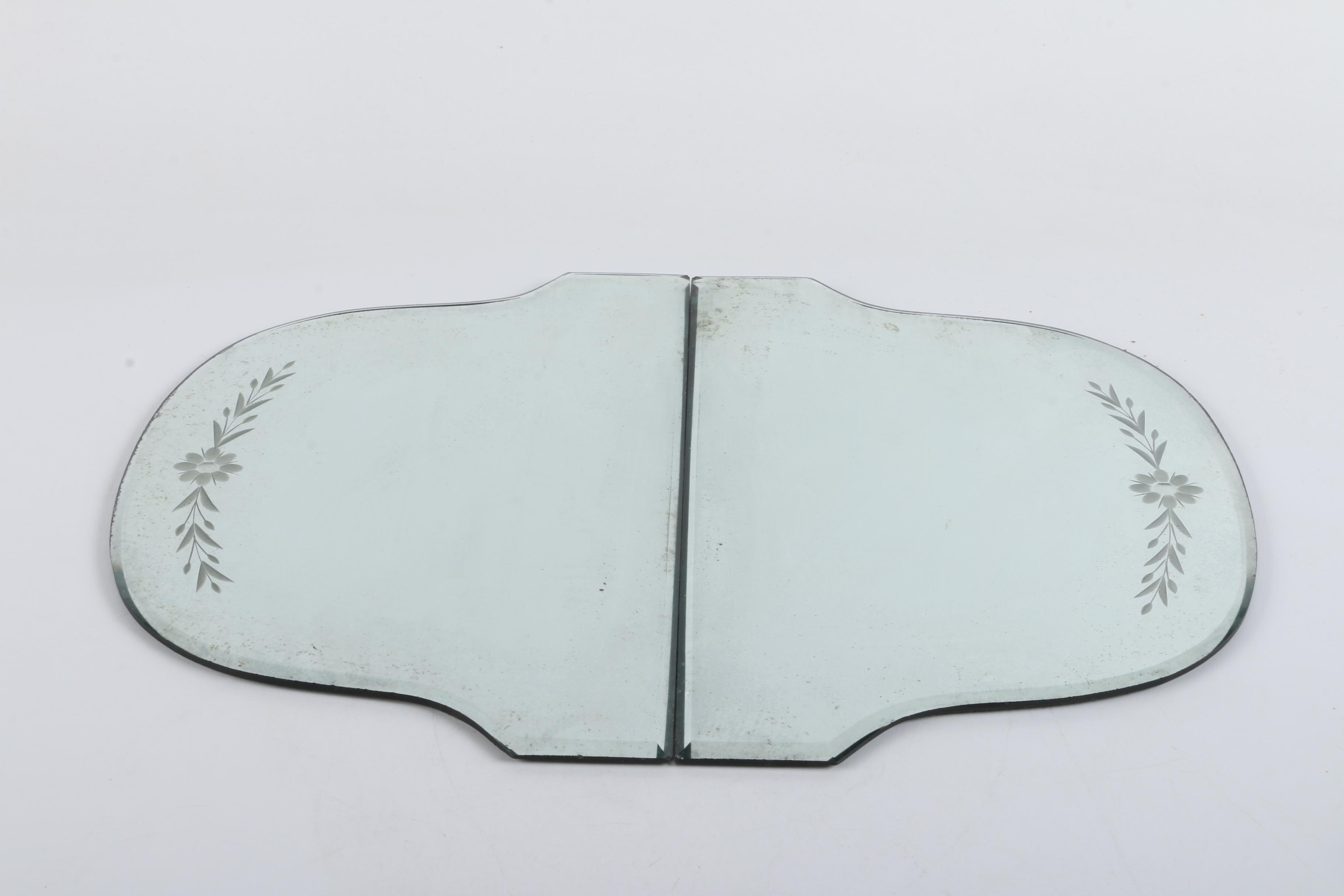 Vintage Vanity Decor