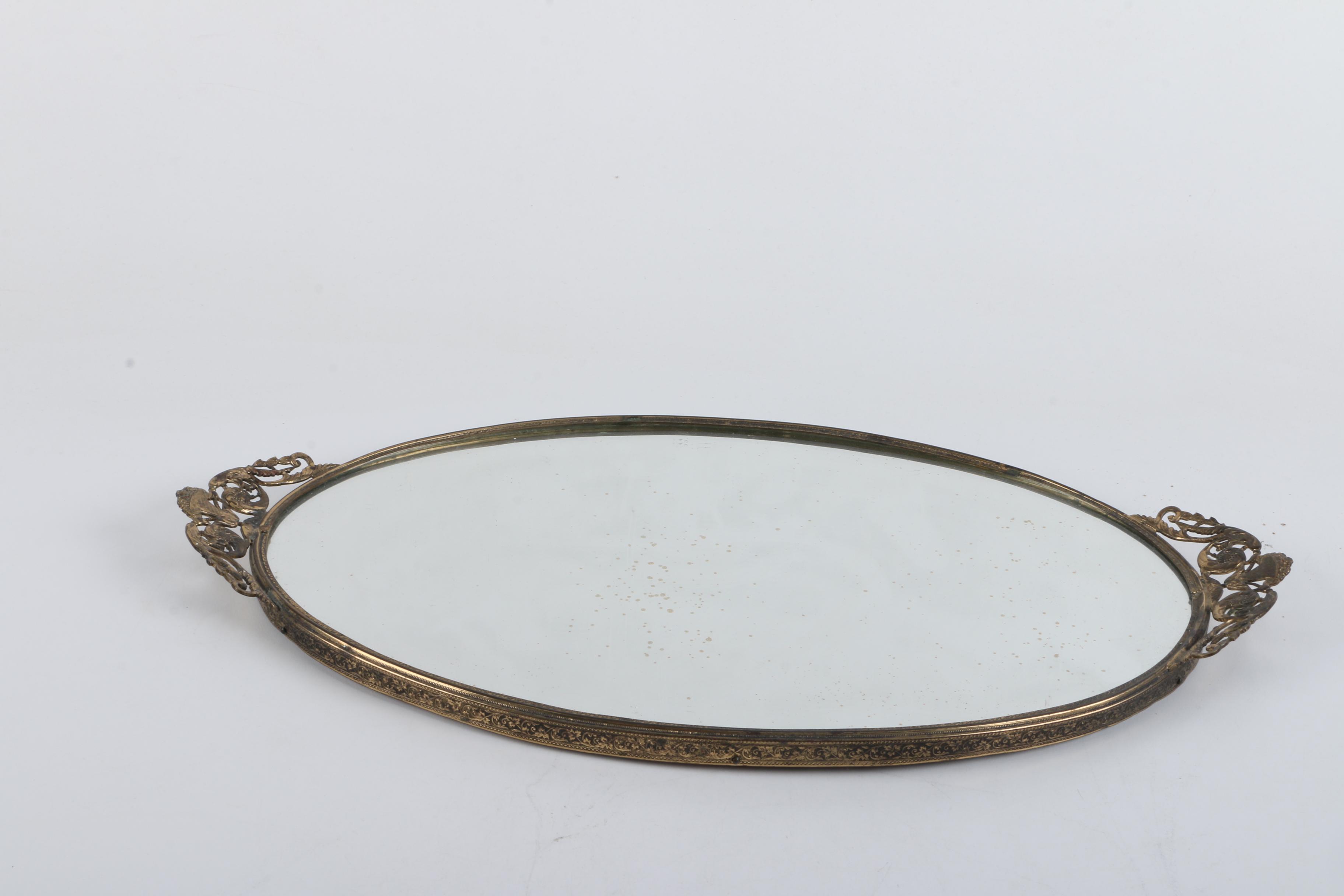 Vintage Vanity Decor