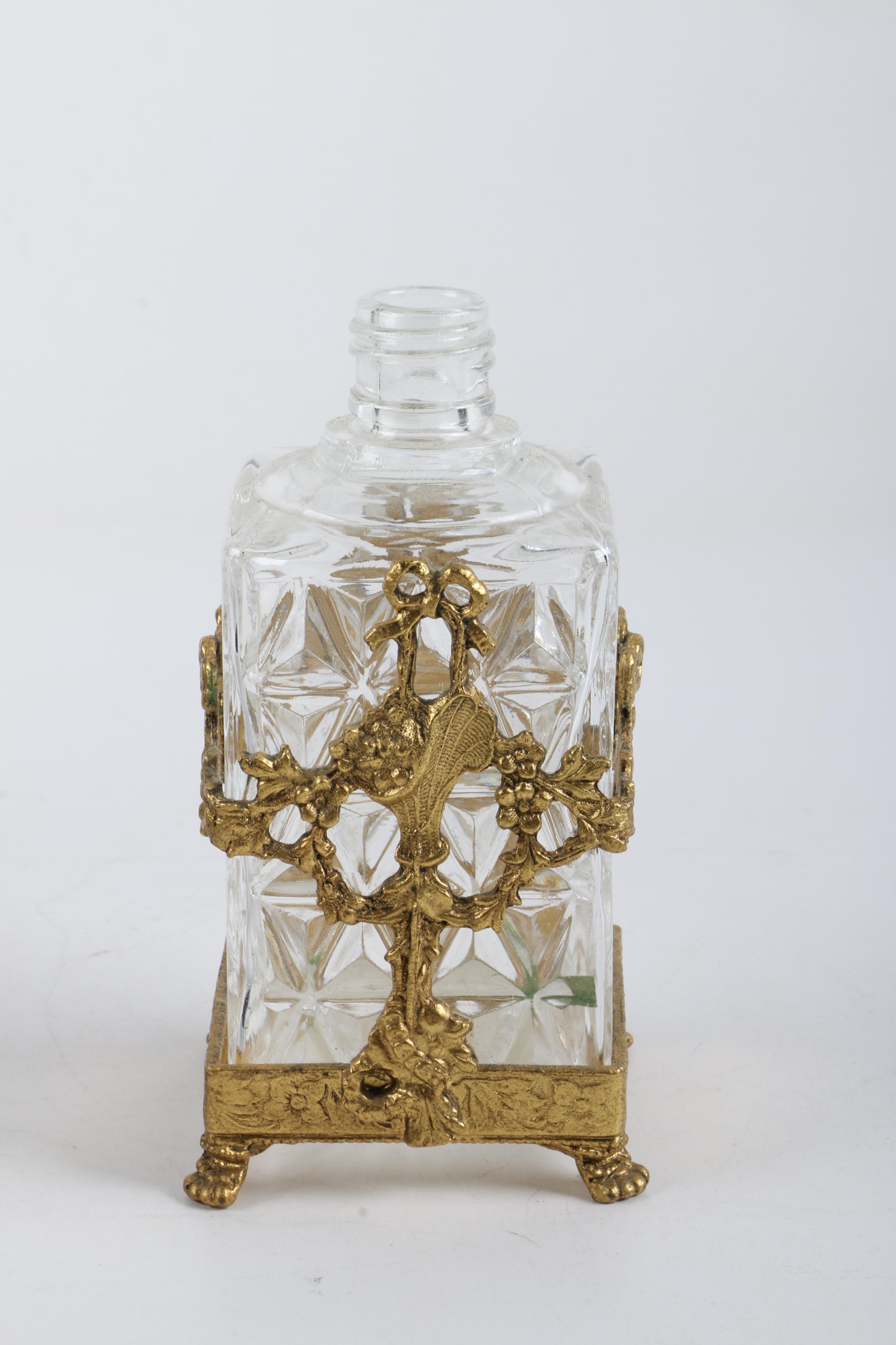 Vintage Vanity Decor