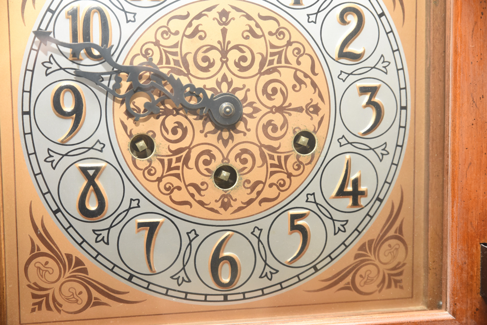 Colonial Mfg. Co. Grandmother Clock