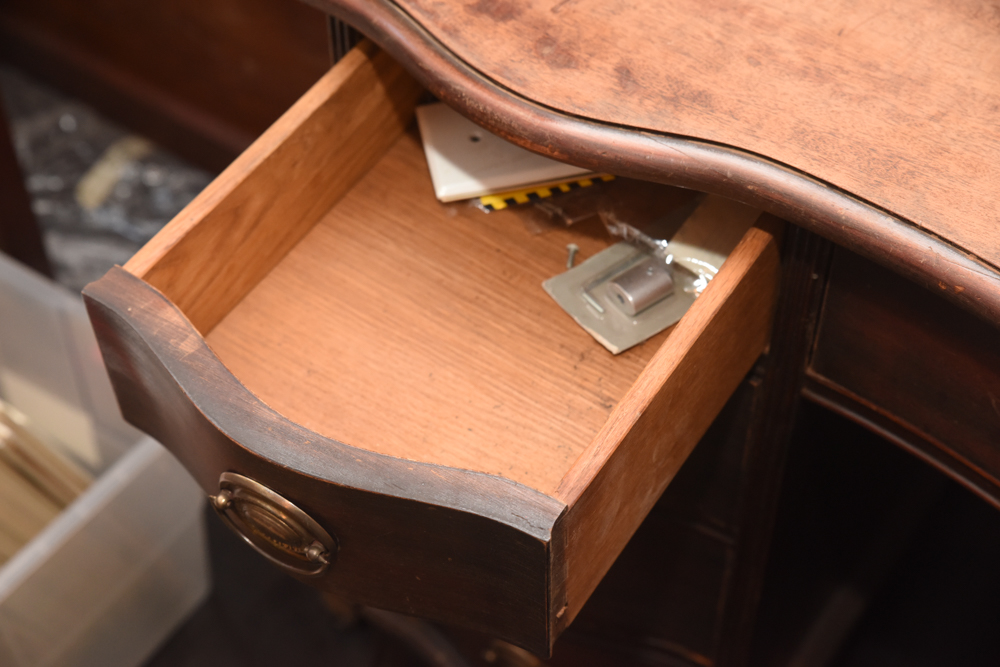 Vintage Mahogany Knee-Hole Desk