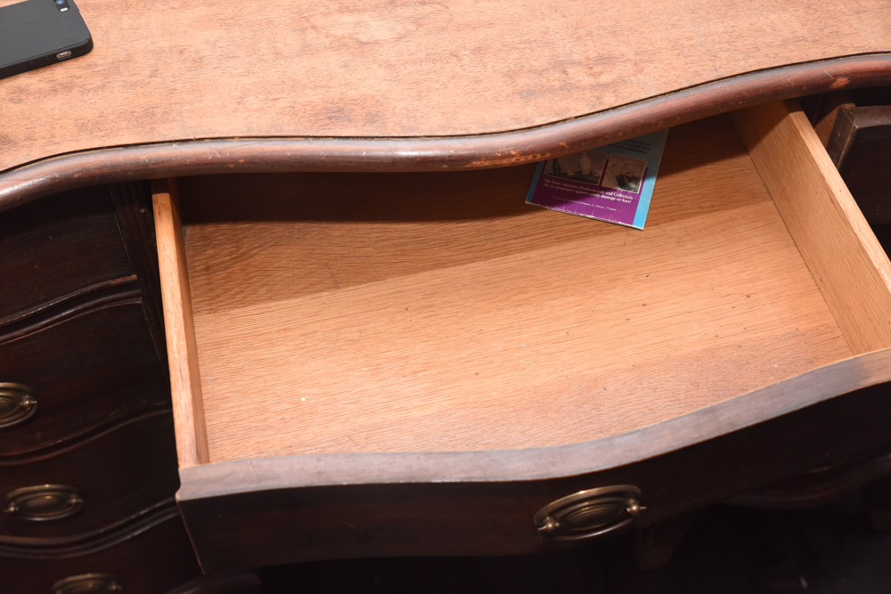 Vintage Mahogany Knee-Hole Desk
