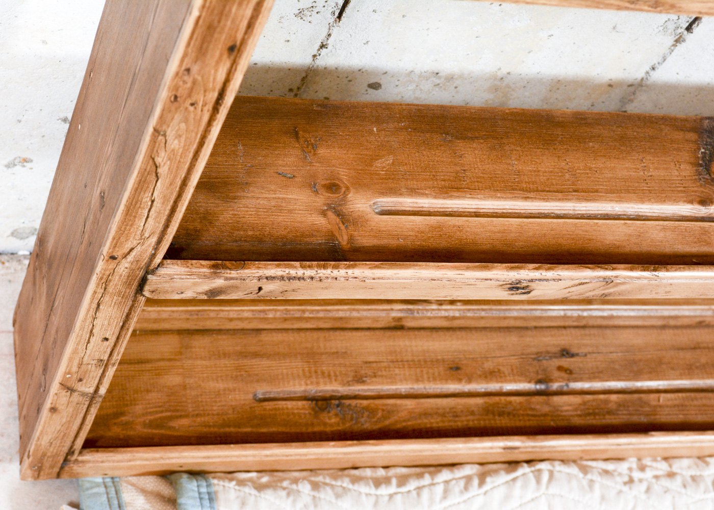 Antique Wall Mount Pine Plate Rack