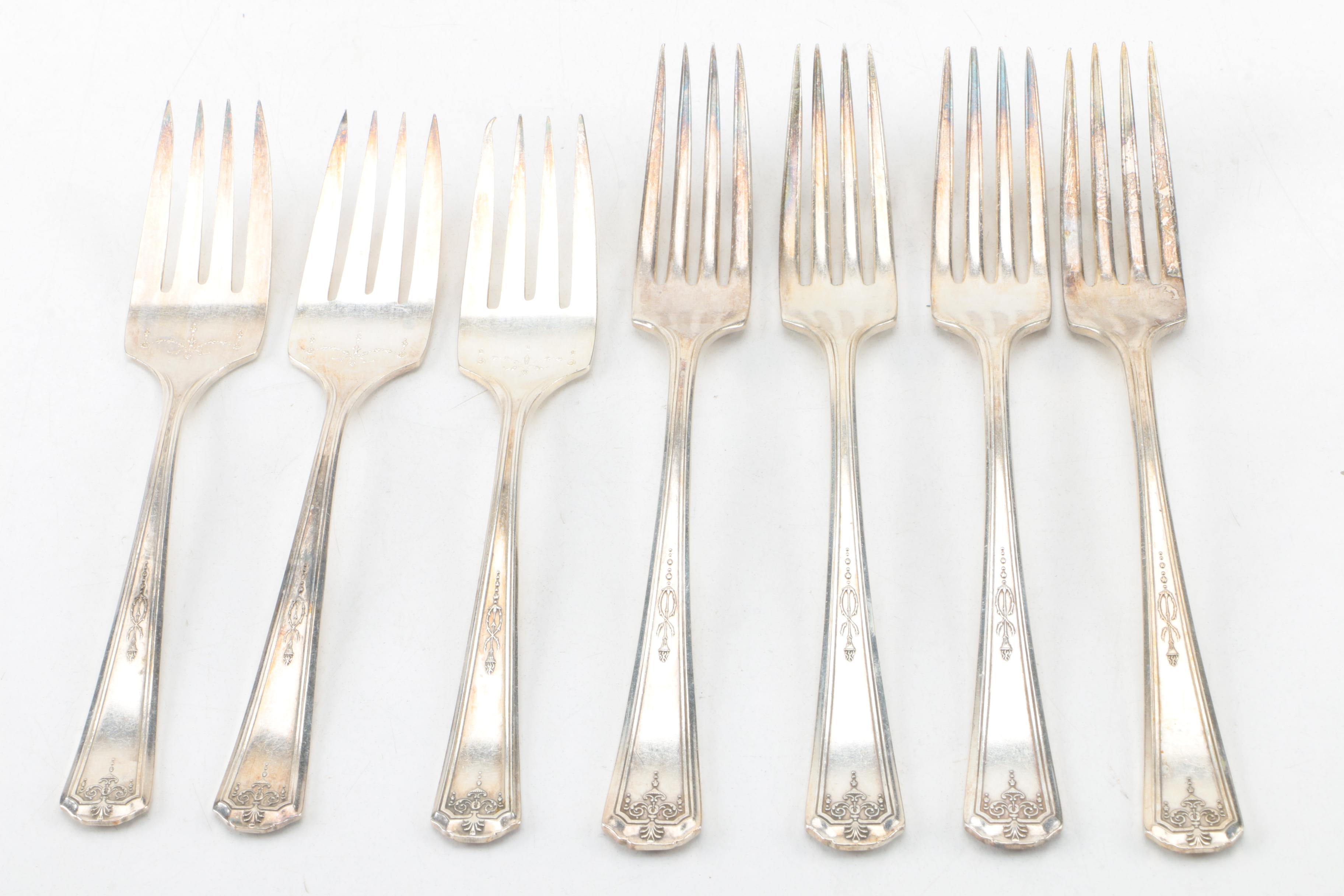 Oneida Community Tudor Plate "Queen Bess" Silver Plate Flatware