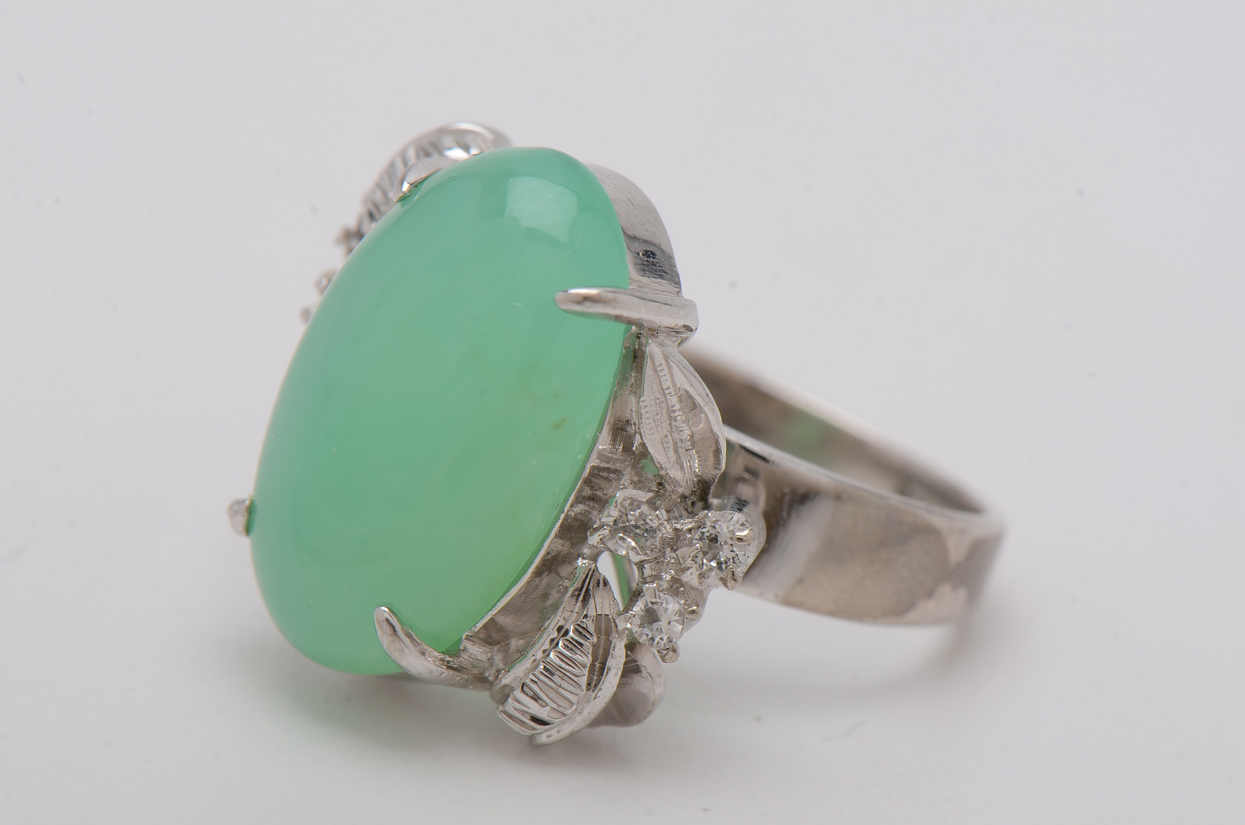 Silver Tone Chrysoprase and White Topaz Fashion Ring