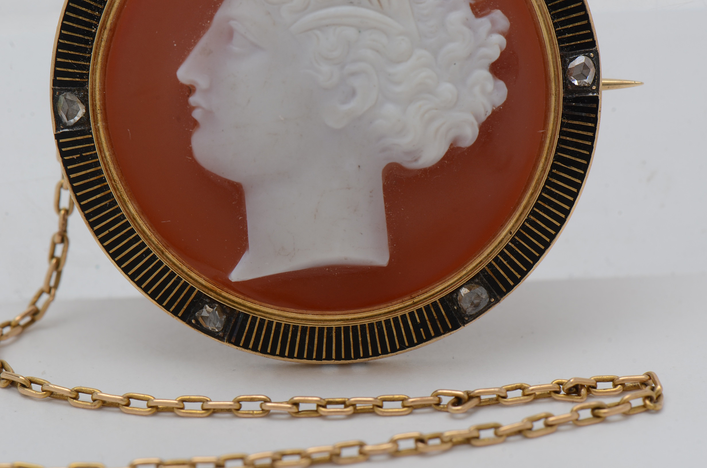 Victorian 18K Yellow Gold Agate Cameo Diamond Brooch with Safety Chain Pin
