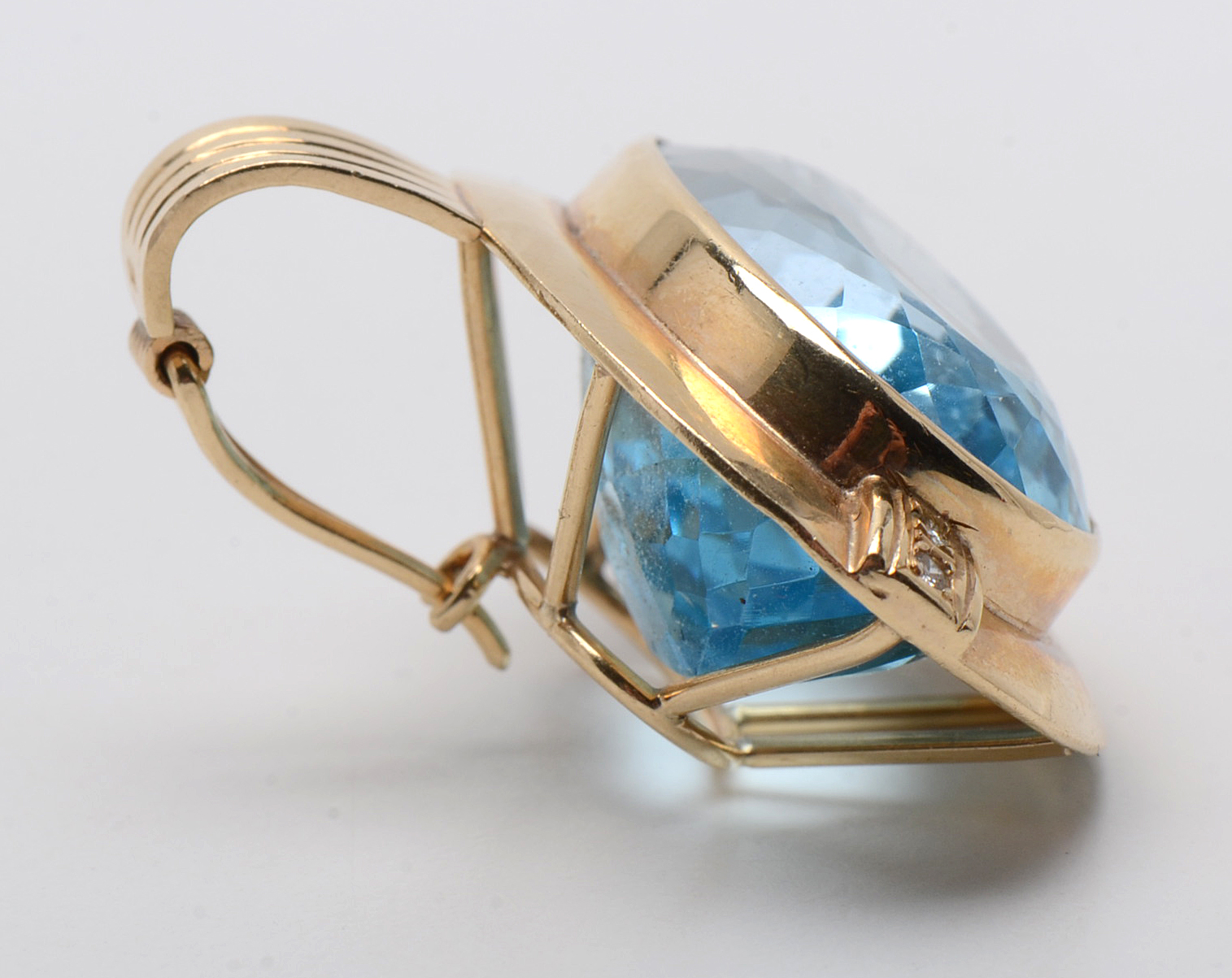 14K Yellow Gold 49.54 Carat Blue Topaz Diamond Statement Pendant