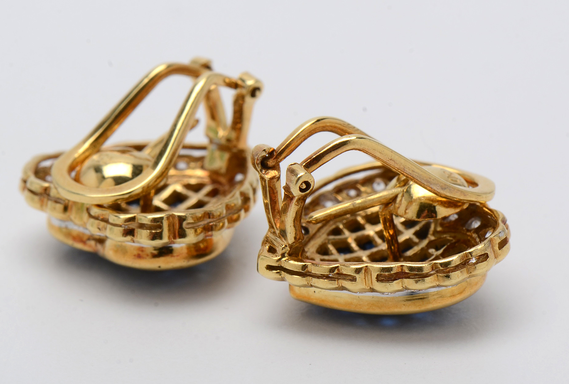 Pair of 18K Yellow Gold Natural Blue Sapphire Diamond Heart-Shaped Earrings