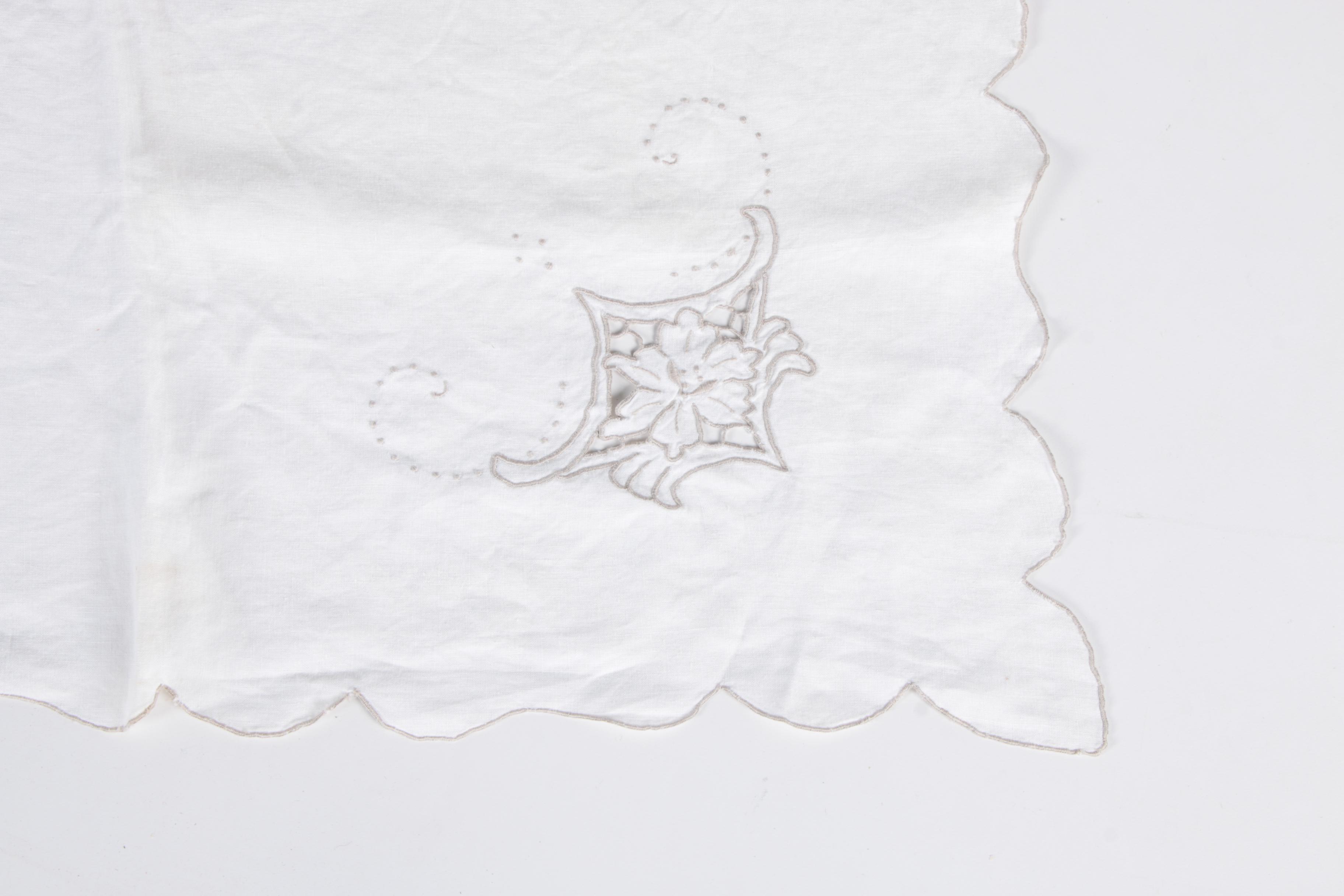 Floral Tablecloth and Matching Napkins