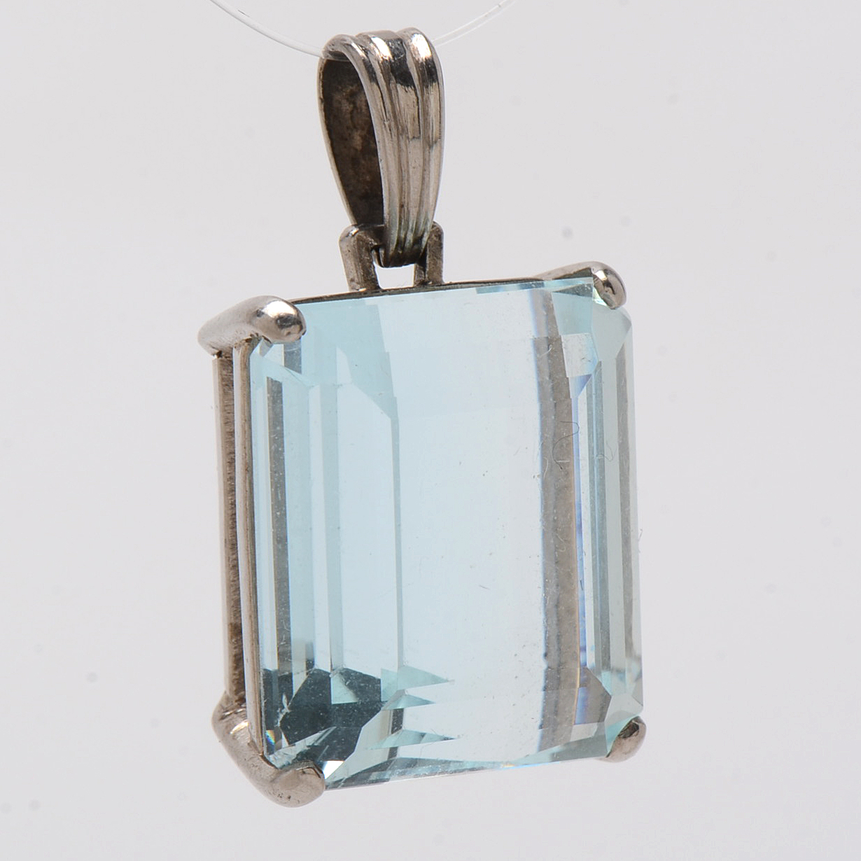 14K White Gold 26.63 CT Aquamarine Pendant