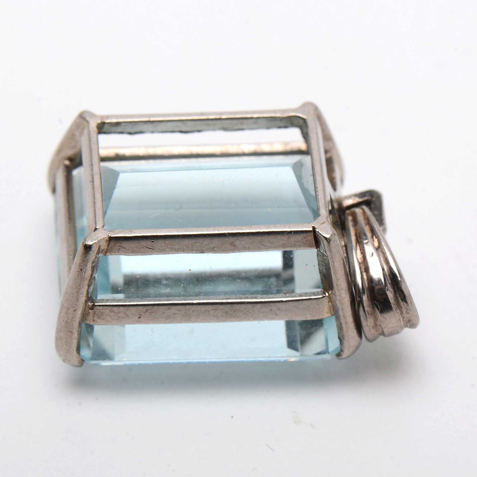 14K White Gold 26.63 CT Aquamarine Pendant