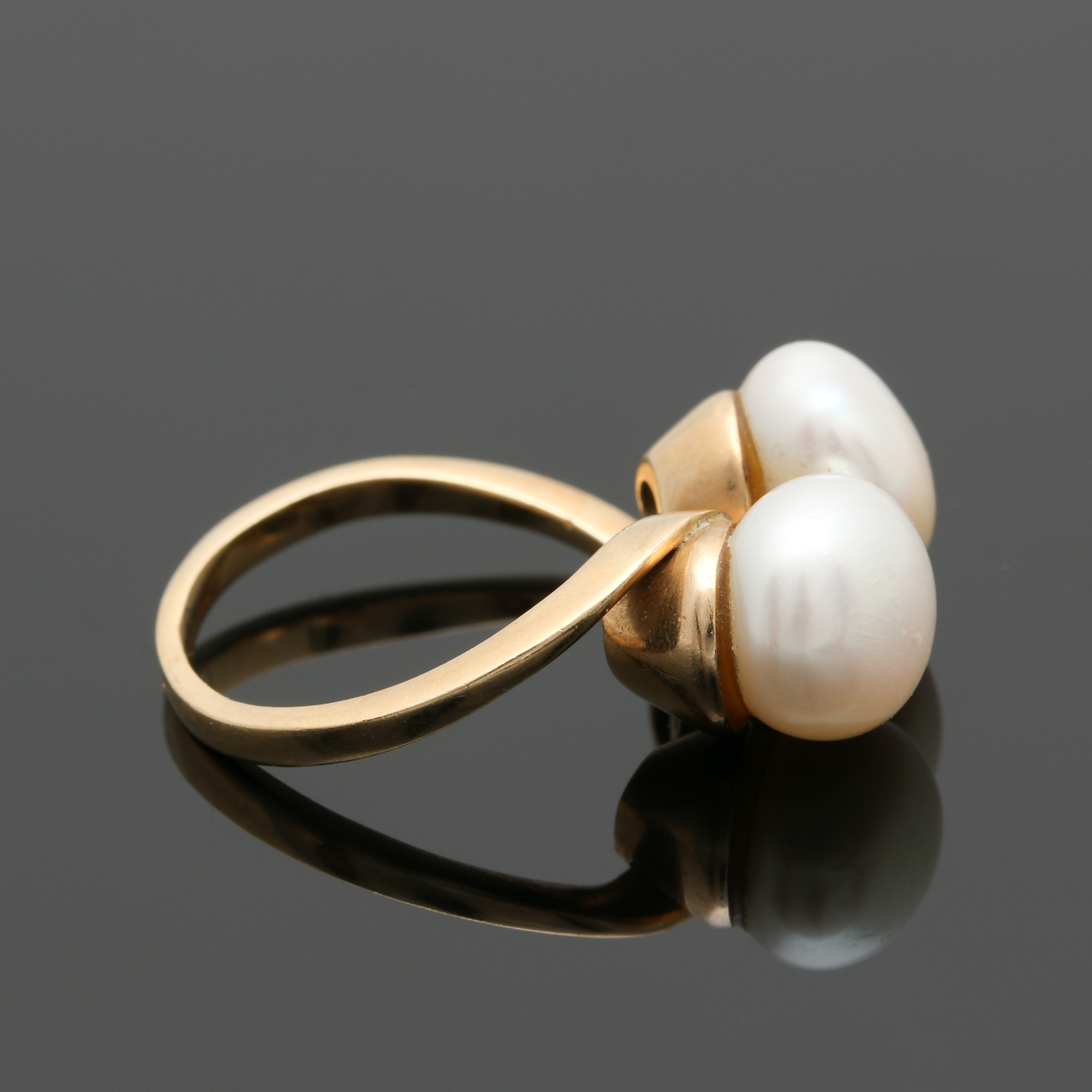 18K Yellow Gold Cultured Pearl Ring